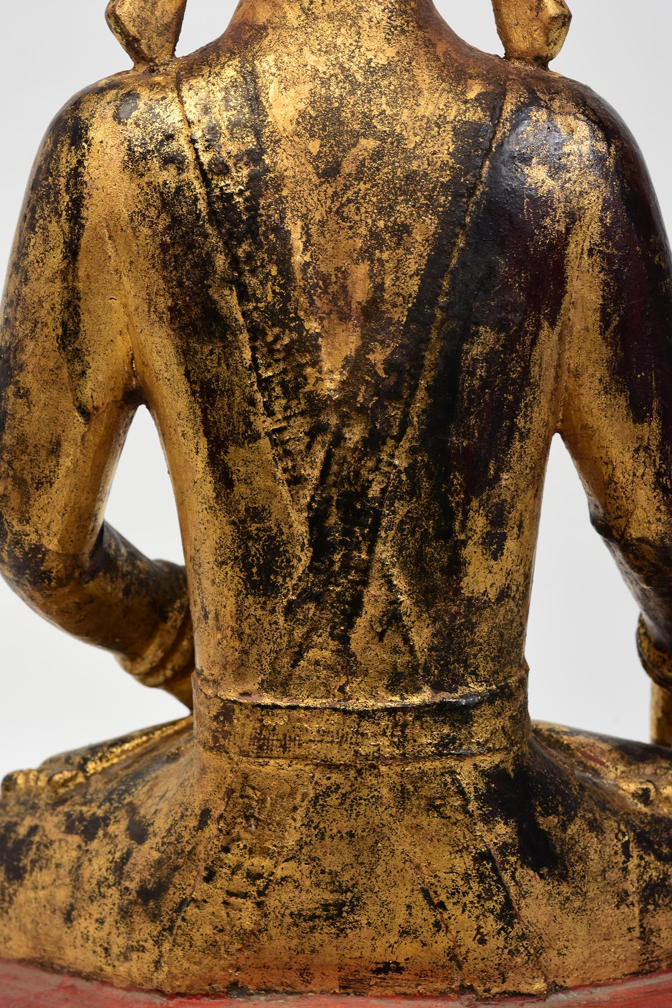 18th Century, Shan, Antique Burmese Wooden Seated Crowned King Buddha Statue For Sale 5