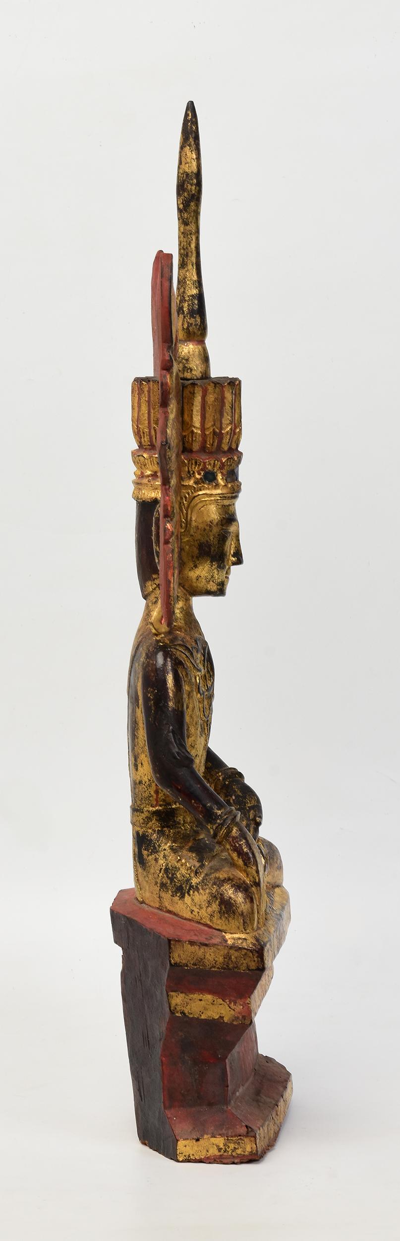 18th Century, Shan, Antique Burmese Wooden Seated Crowned King Buddha Statue For Sale 6