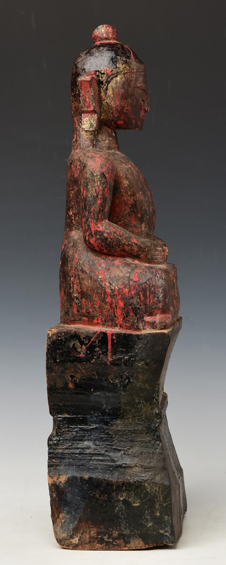 18th Century, Shan, Antique Tai Lue Burmese Wooden Seated Buddha 5