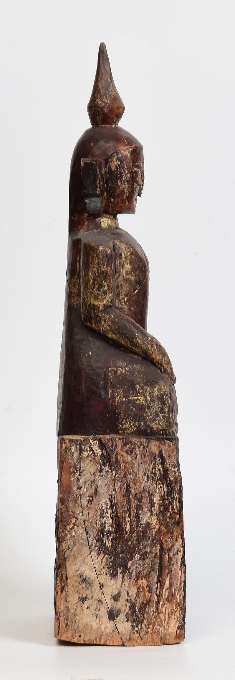 18. Jahrhundert, Shan, Antiker Tai Lue burmesischer sitzender Buddha aus Holz im Angebot 4