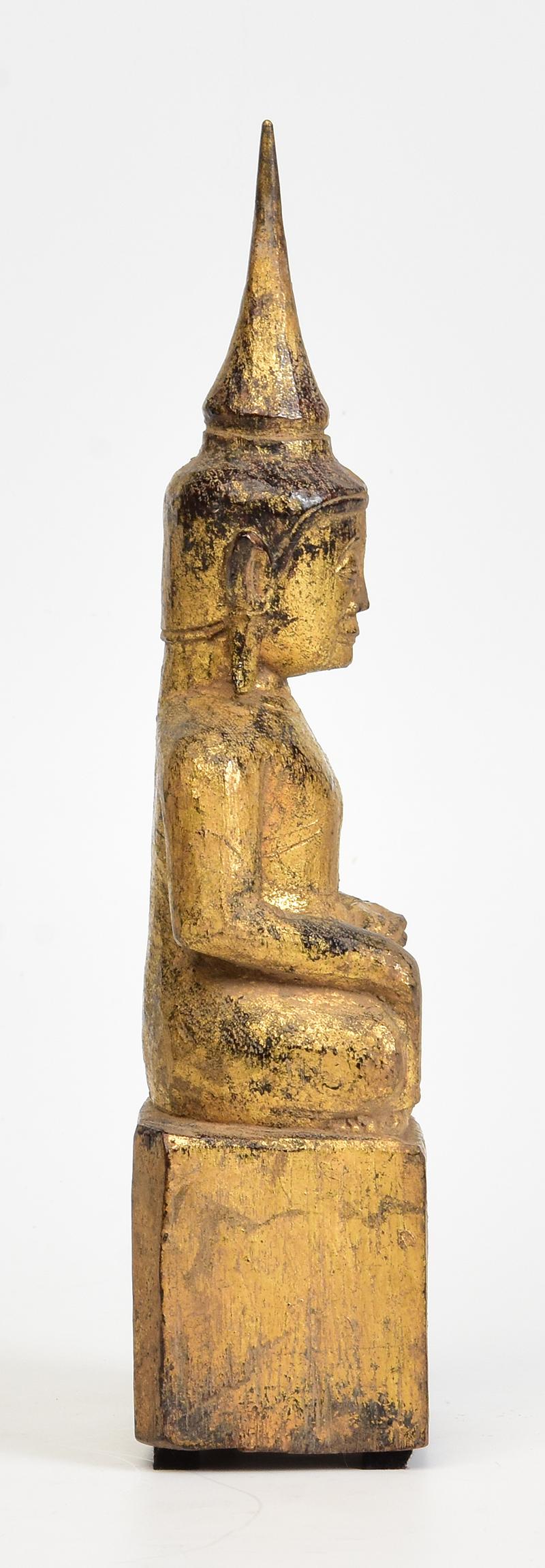 Siglo XVIII, Shan, Antiguo Buda sentado birmano de madera Tai Lue en venta 3