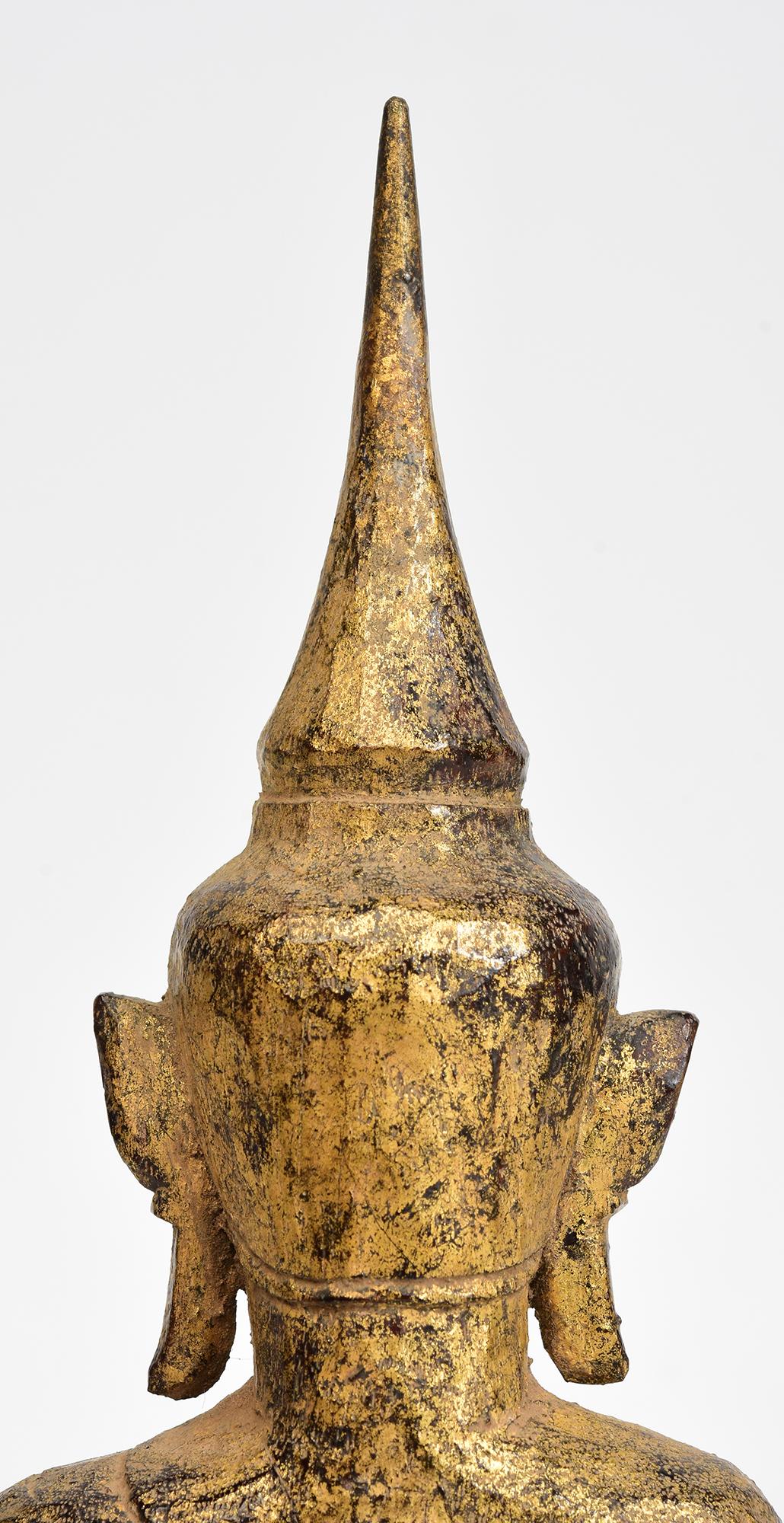 Siglo XVIII, Shan, Antiguo Buda sentado birmano de madera Tai Lue en venta 2