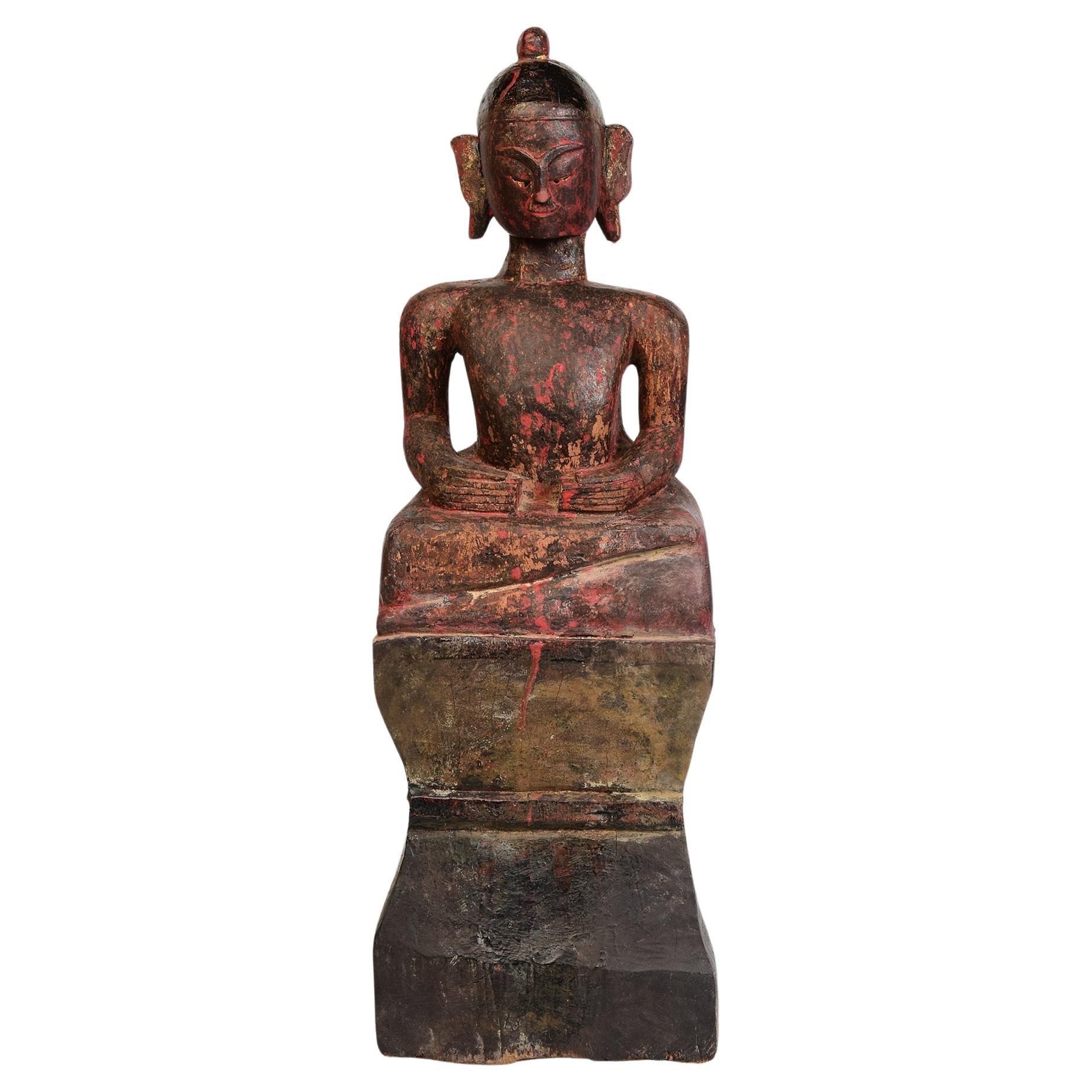 18. Jahrhundert, Shan, Antiker Tai Lue burmesischer sitzender Buddha aus Holz
