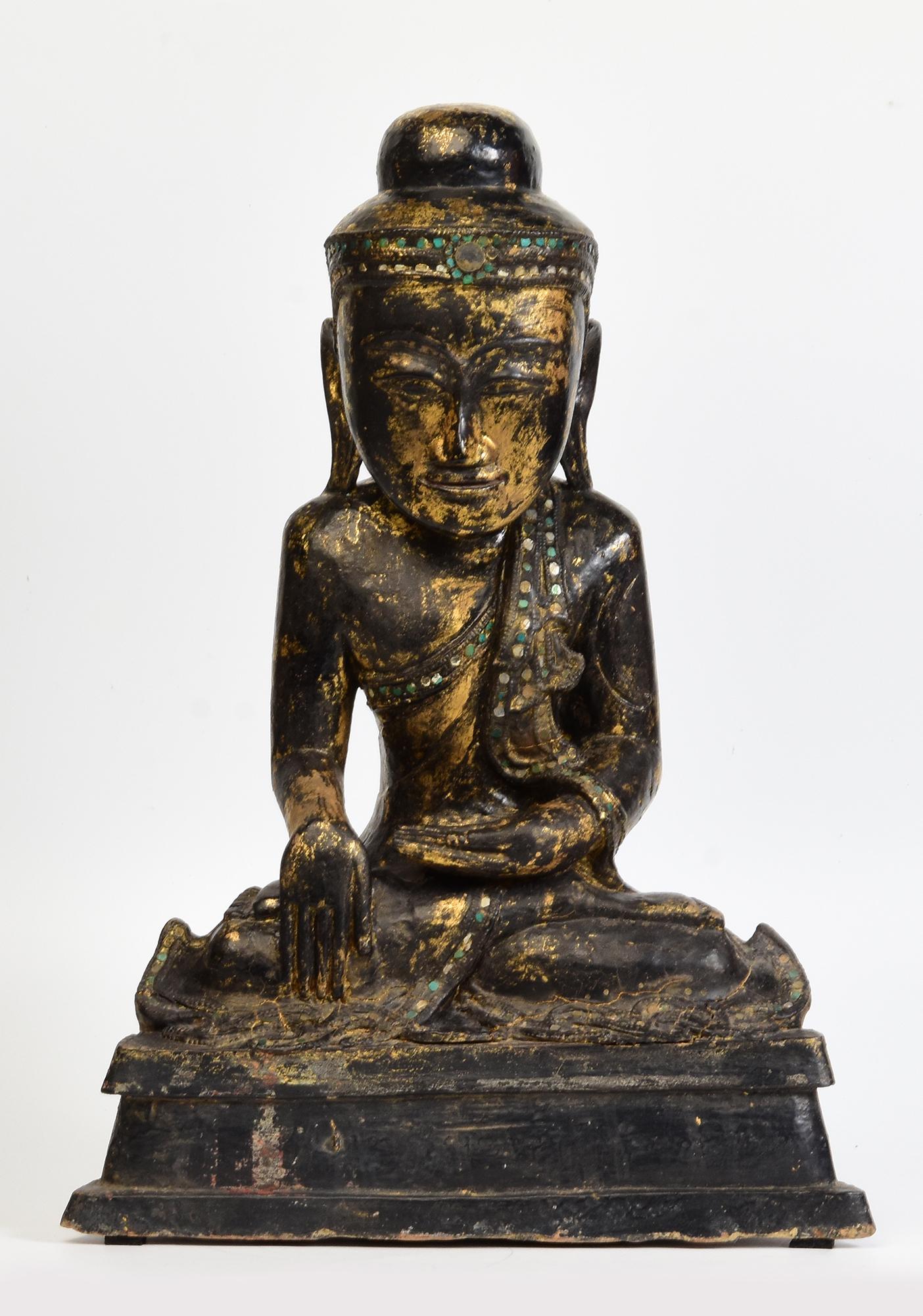 18th Century, Shan, Antique Tai Yai Burmese Wooden Seated Buddha For Sale 7