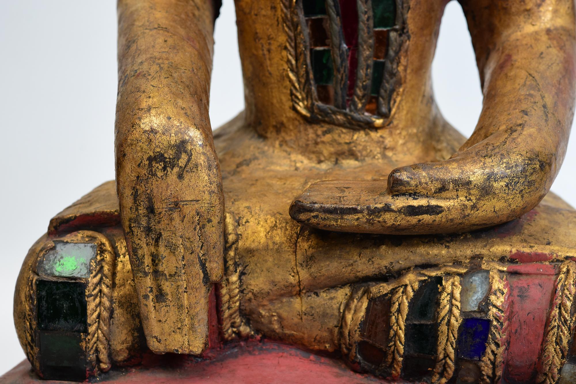 XVIIIe siècle et antérieur Bouddha assis en bois birman ancien Tai Yai du 18ème siècle, Shan en vente
