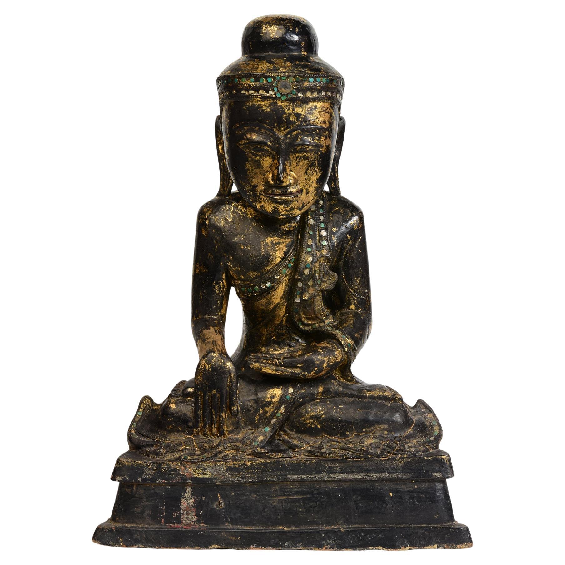 18th Century, Shan, Antique Tai Yai Burmese Wooden Seated Buddha For Sale