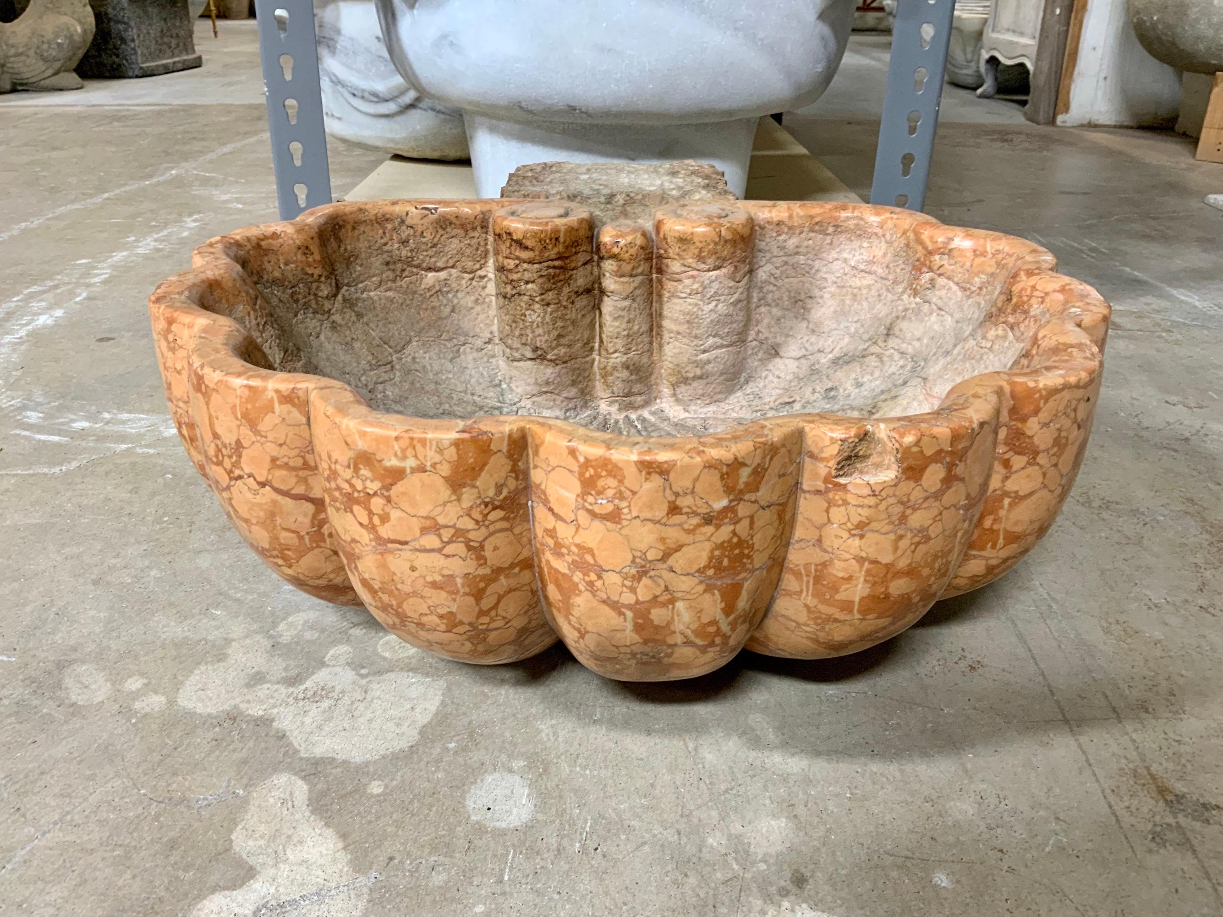 Italian 18th Century Shell Shaped Marble Sink from Italy