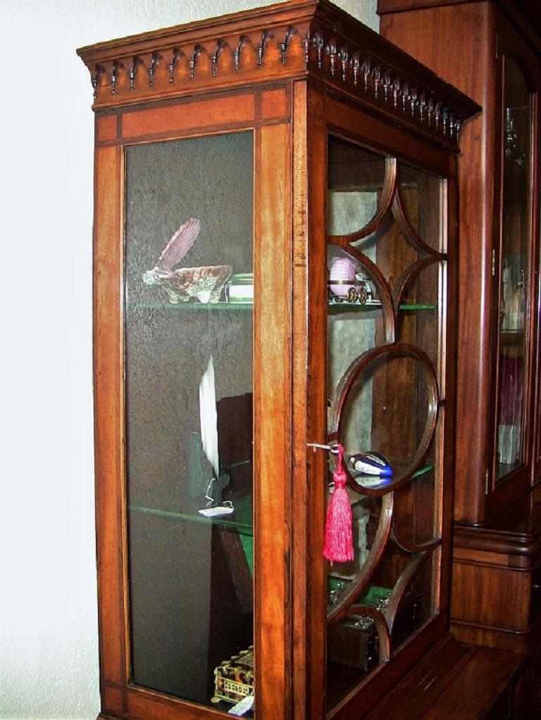 18th Century Sheraton Satinwood Display Cabinet For Sale at 1stdibs