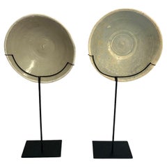 Ensemble de deux tasses sculptées emballées sur un navire du 18ème siècle, Cambodge