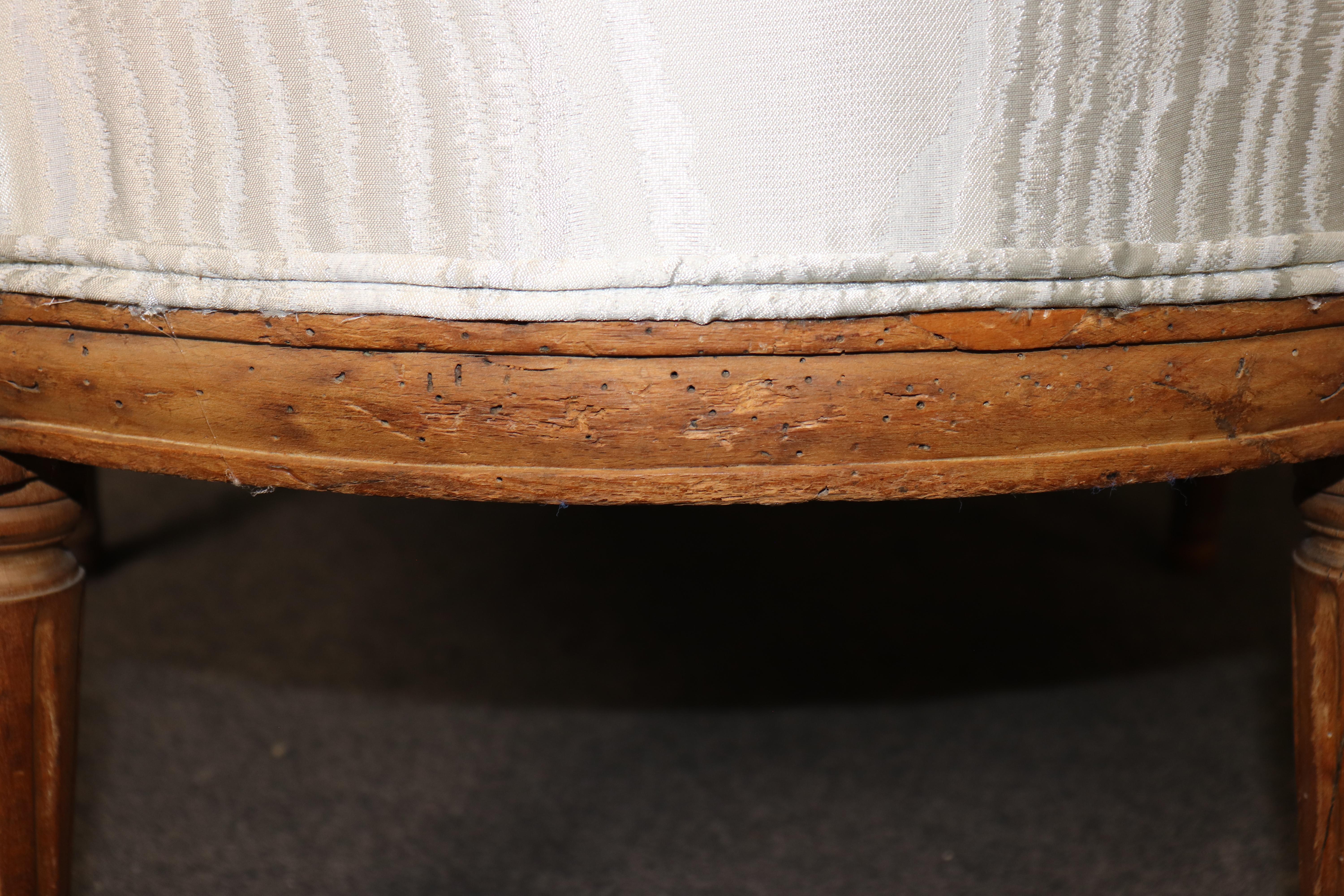 18th Century Signed French Louis XVI Carved Bergère Chair im Angebot 6