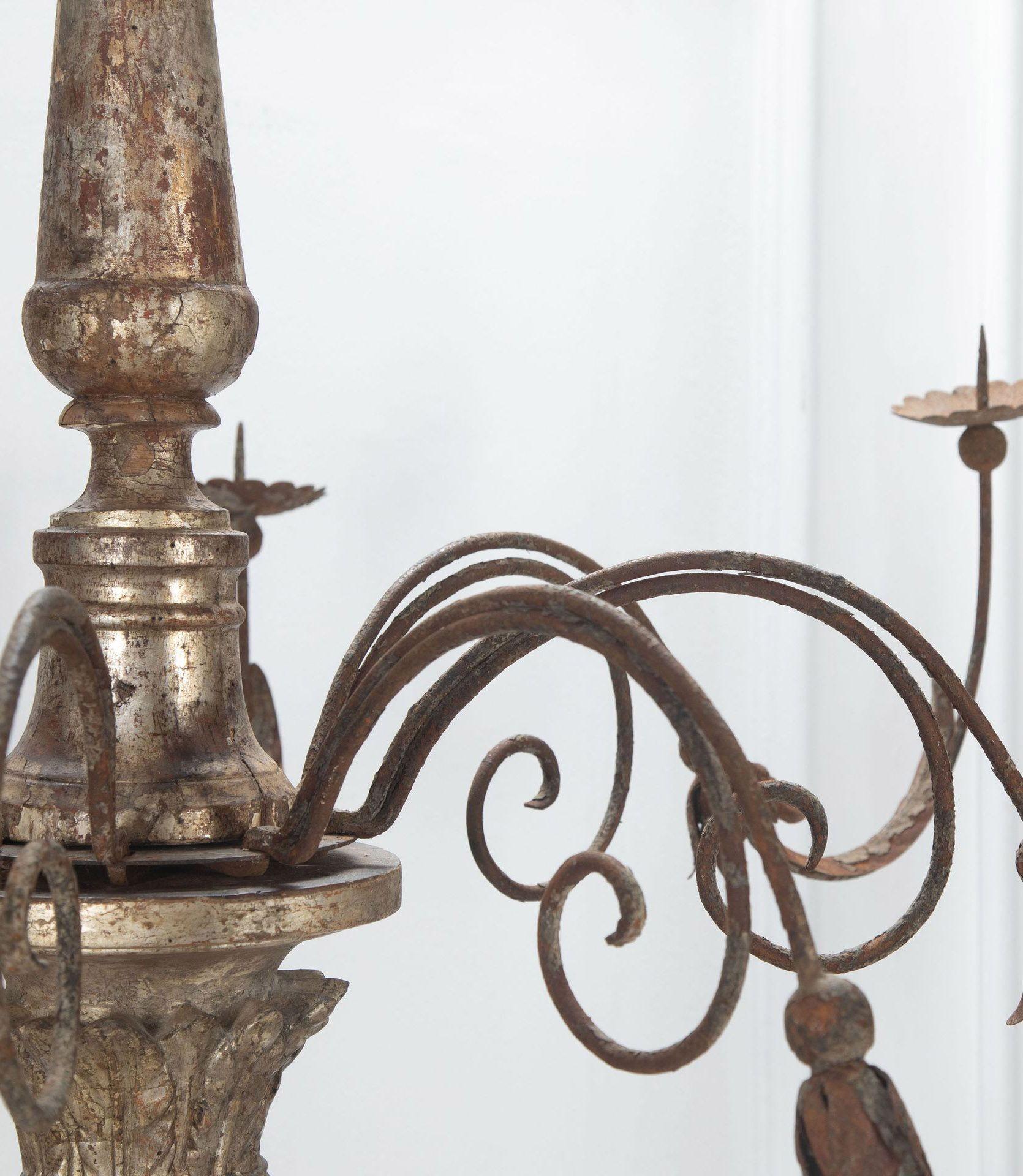 Lampadario in ferro e argento dorato del XVIII secolo in vendita 2