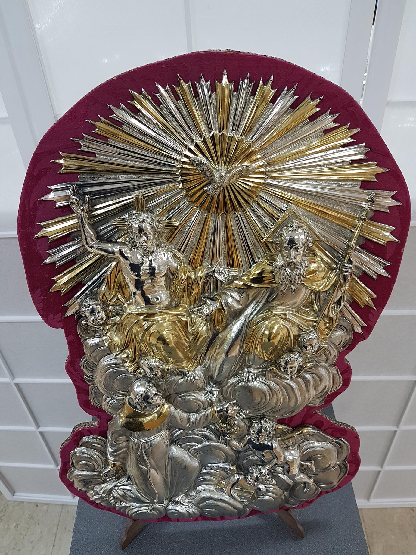 18th Century Silver Plaque Representing SS Trinità with Sant' Antony Da Padua 9