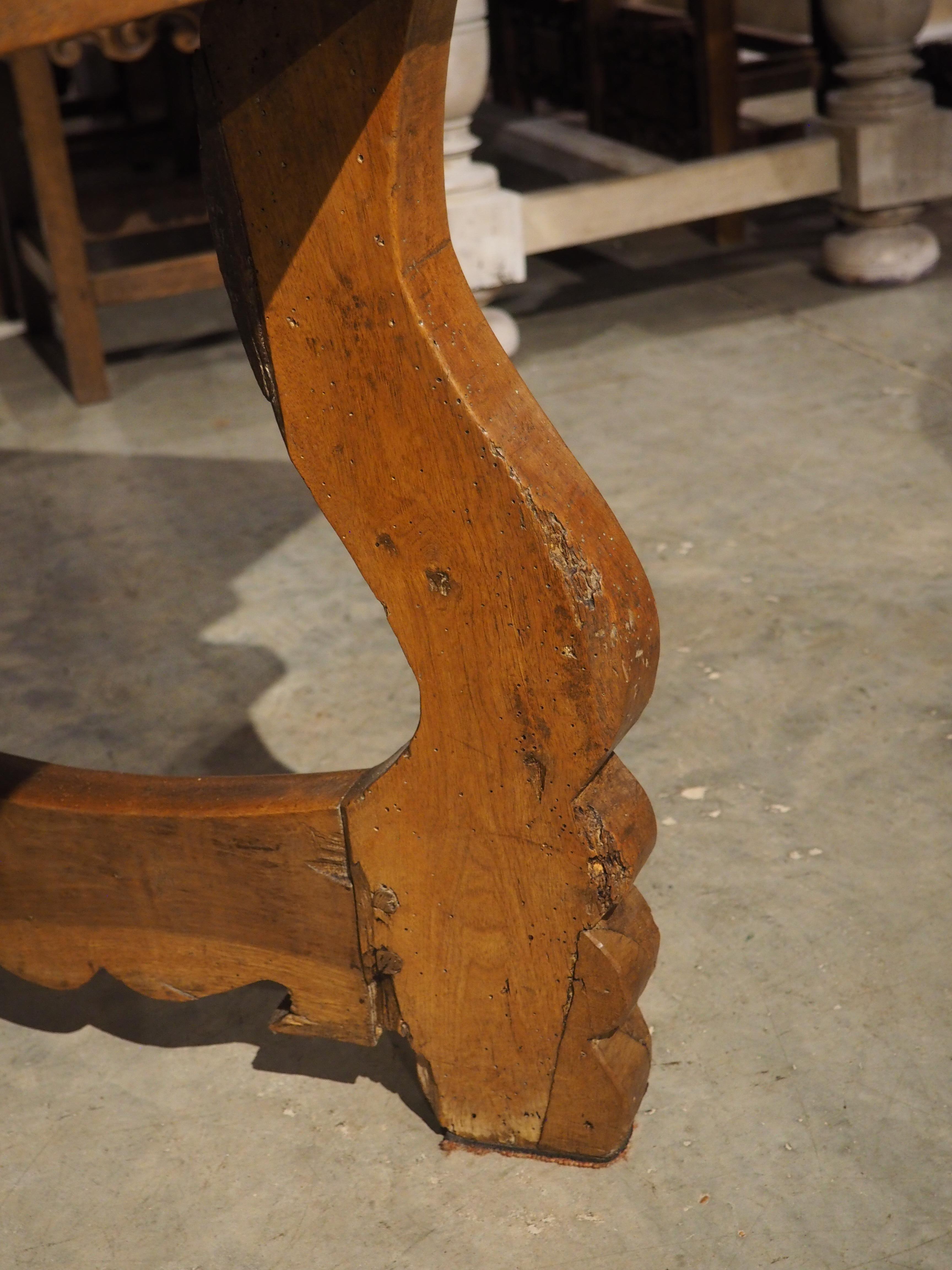 Console à 4 tiroirs en bois de noyer du XVIIIe siècle (Espagne) en vente 8