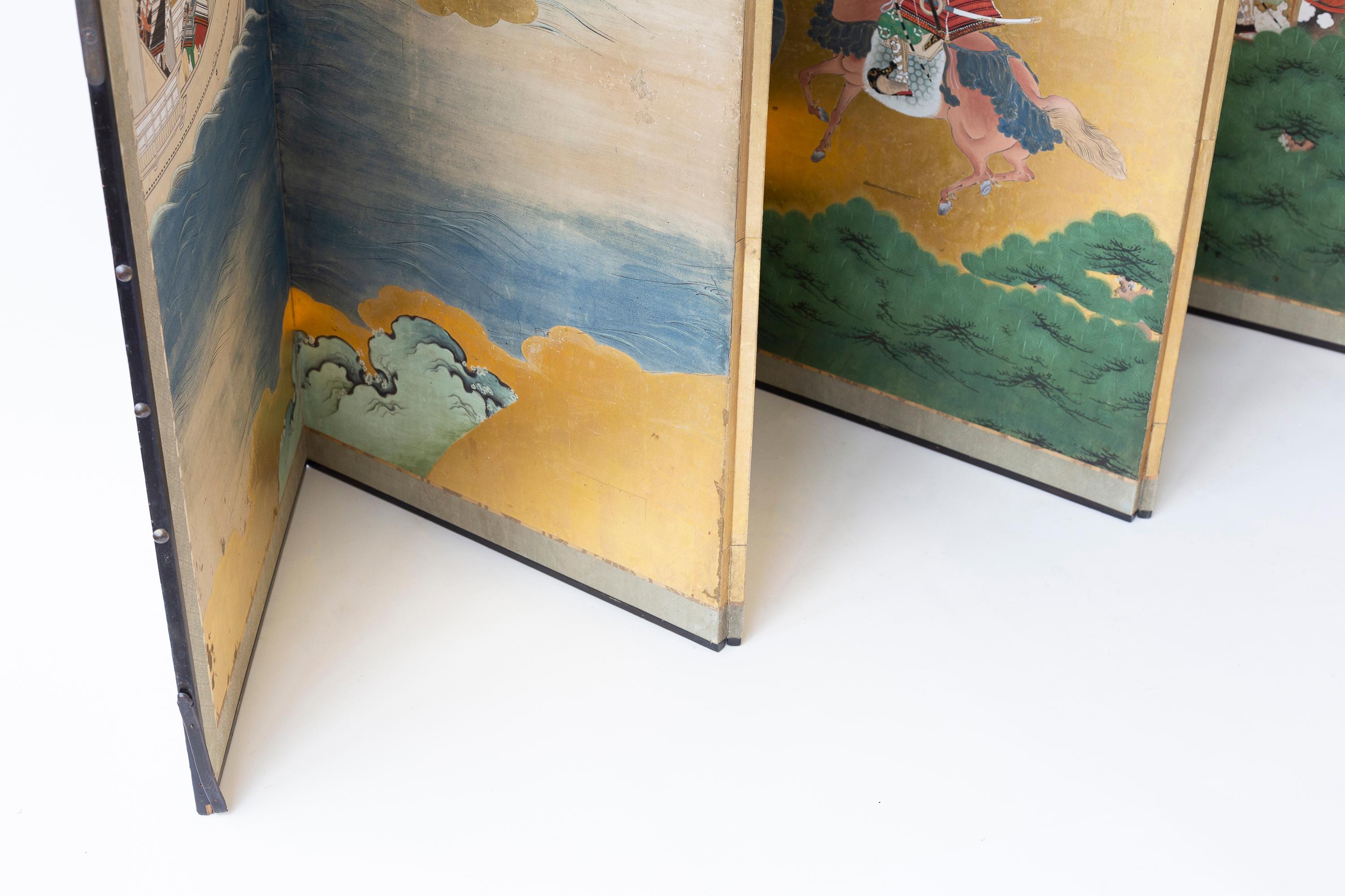 Paravent japonais à six panneaux du XVIIIe siècle représentant des samouraïs sur des chevaux en vente 3