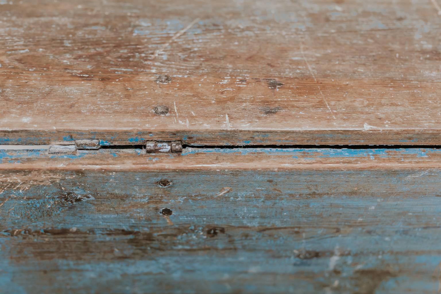 18th Century Slagbord ‘Drop-Leaf’ Table 2