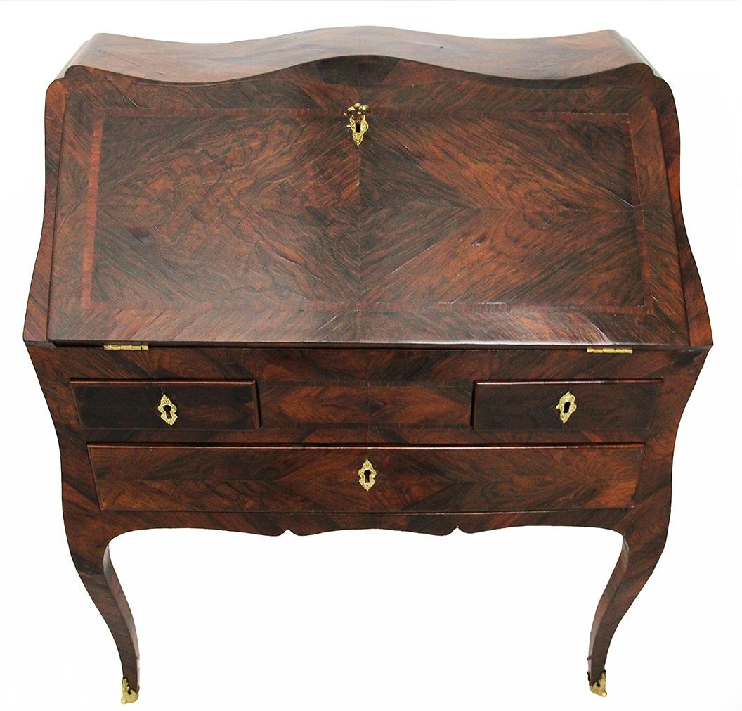 18th Century slant-front desk in violet wood Louis XV style and period
Exceptional slant-front desk so-called 