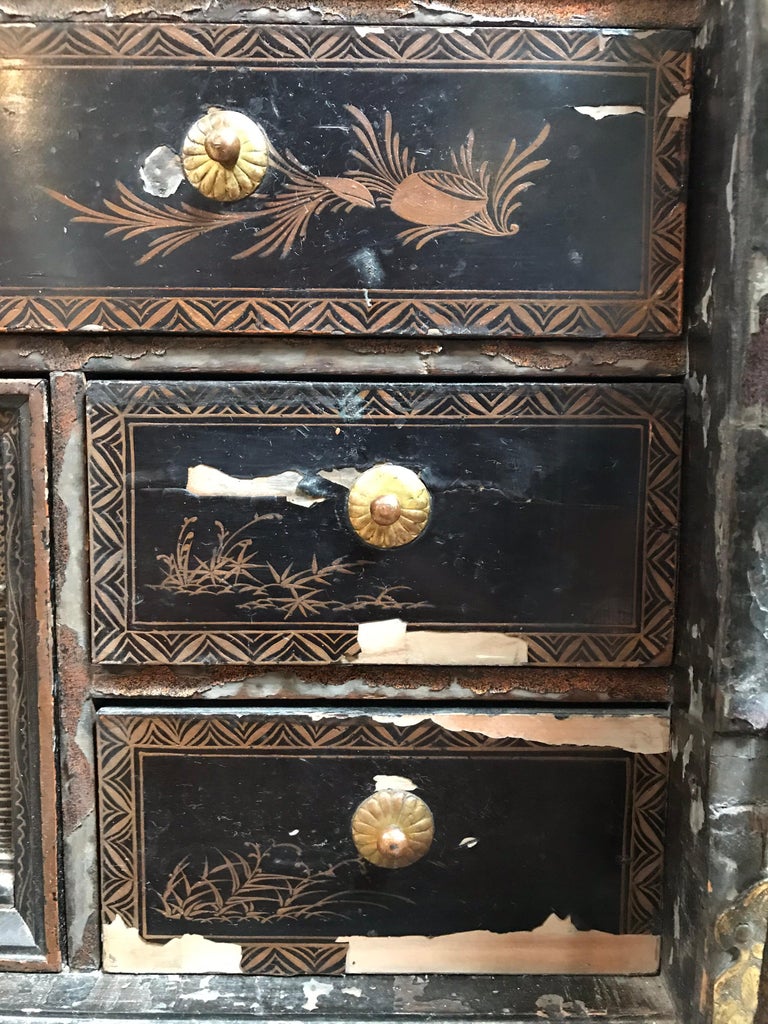 18th Century Small Black Jewelry Chest For Sale 6
