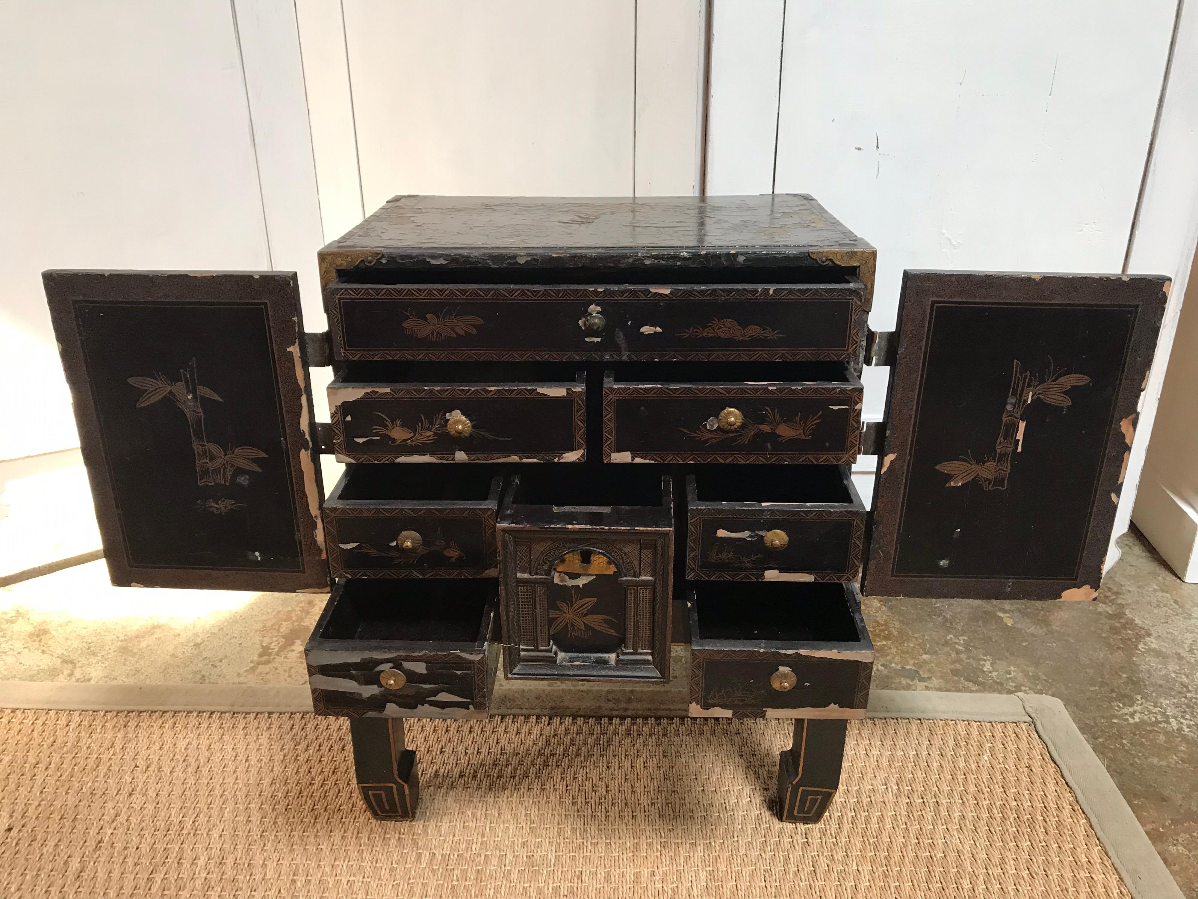 Asian 18th Century Small Black Jewelry Chest For Sale