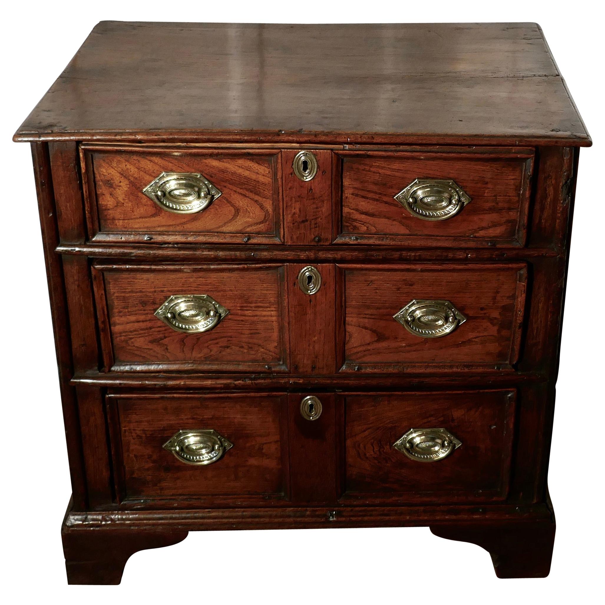 18th Century Small Elm Country Chest of Drawers For Sale