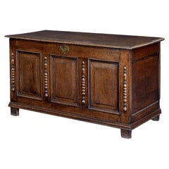 Piccolo scrigno inglese in Oak del XVIII secolo