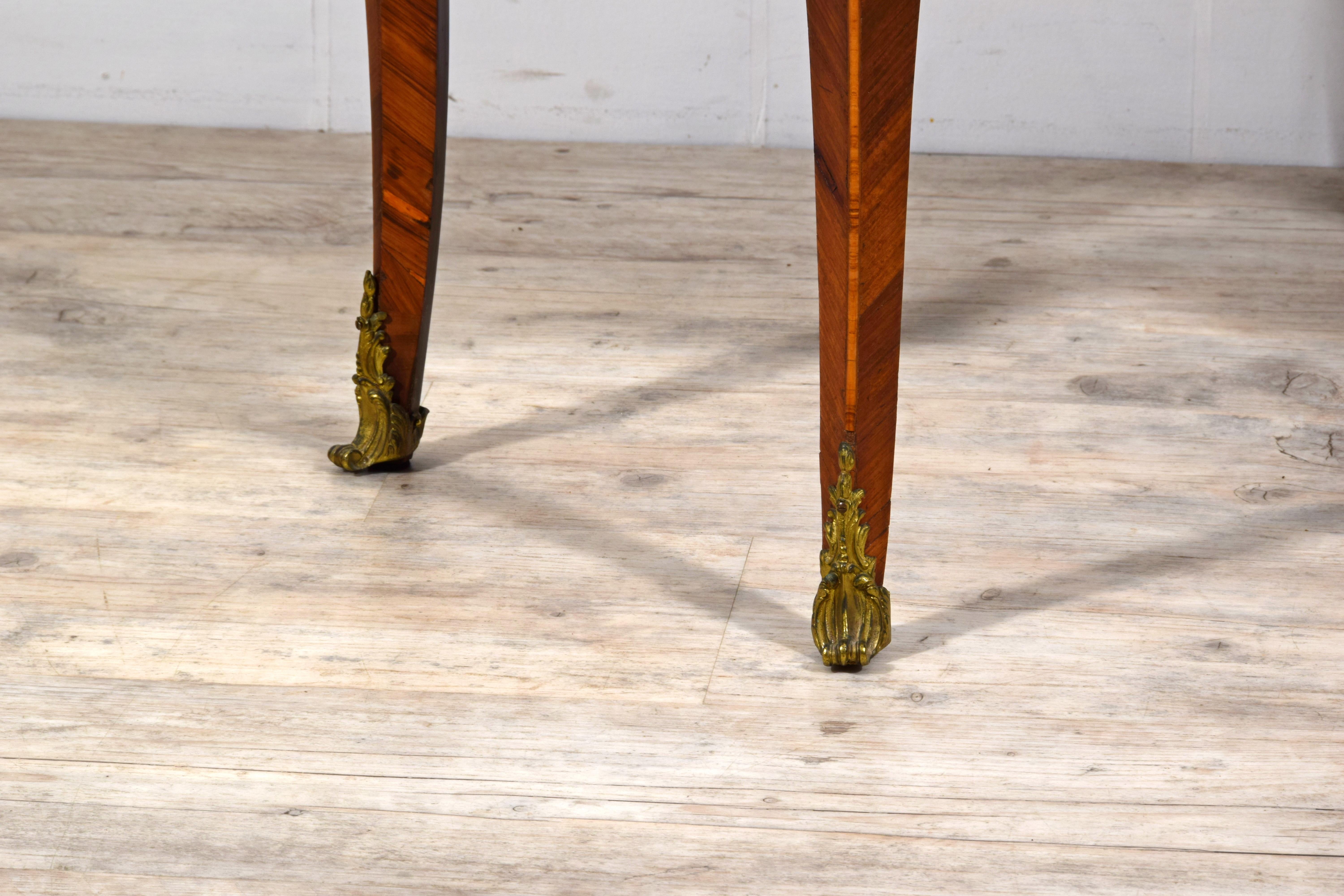 18th century, Small French Veneered and Inlaid Wood Commode For Sale 10