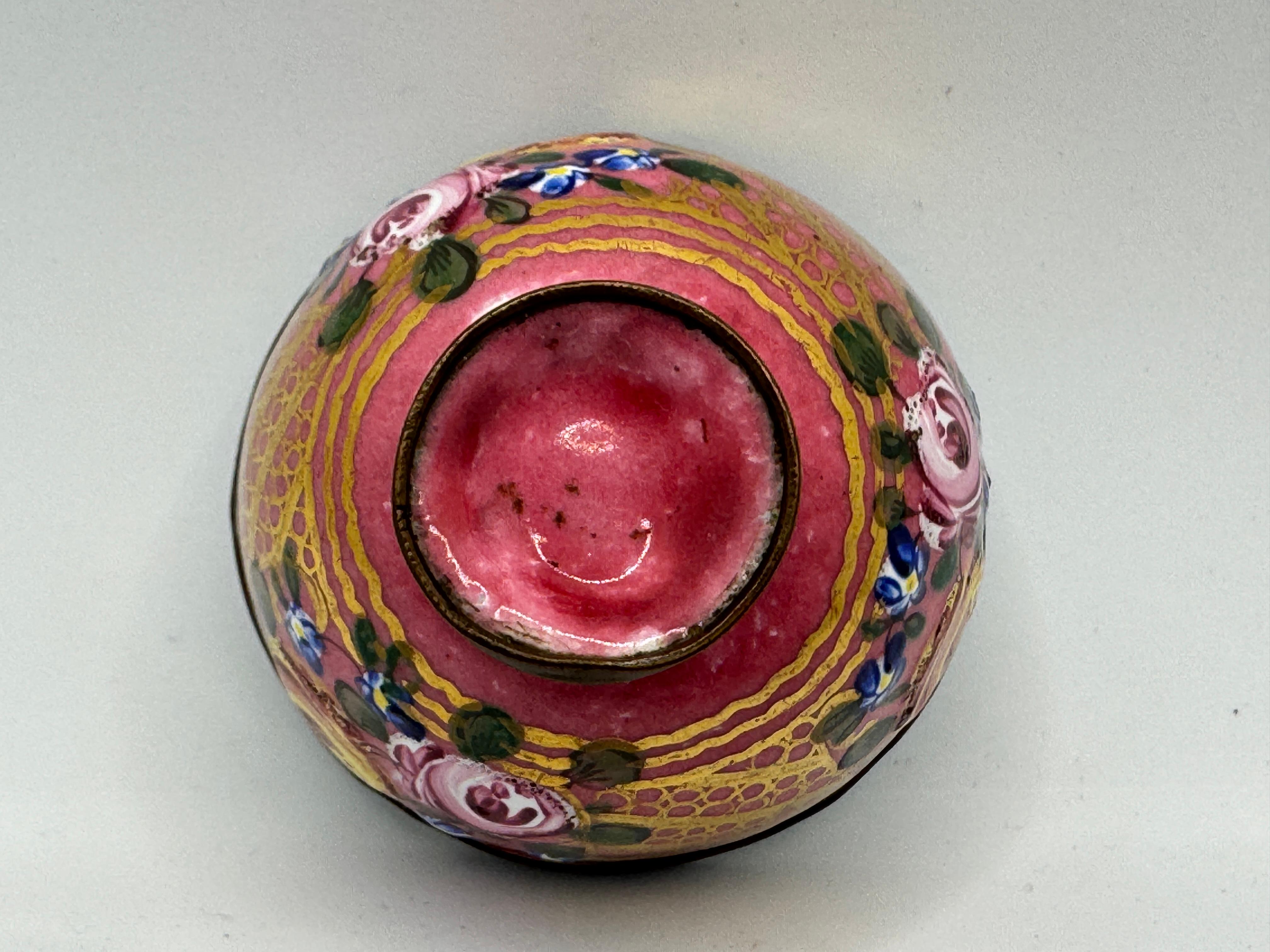 Salero pequeño de Limoges esmaltado del siglo XVIII en venta 2