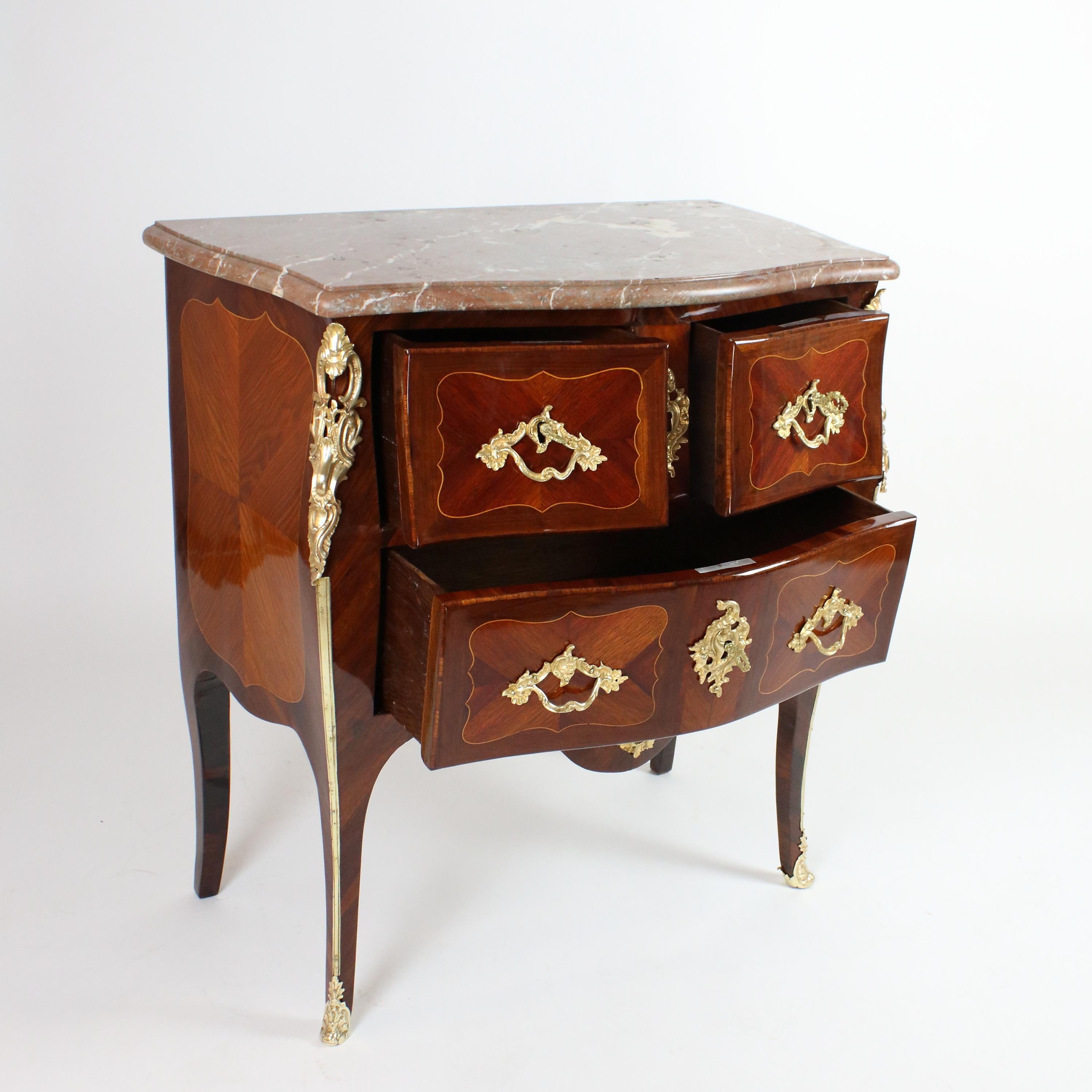 18th Century Small Louis XV Marquetry Bombé Shaped Commode or Sauteuse 1