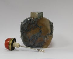 18th Century Snuff Bottle Chinese Agate Coral
