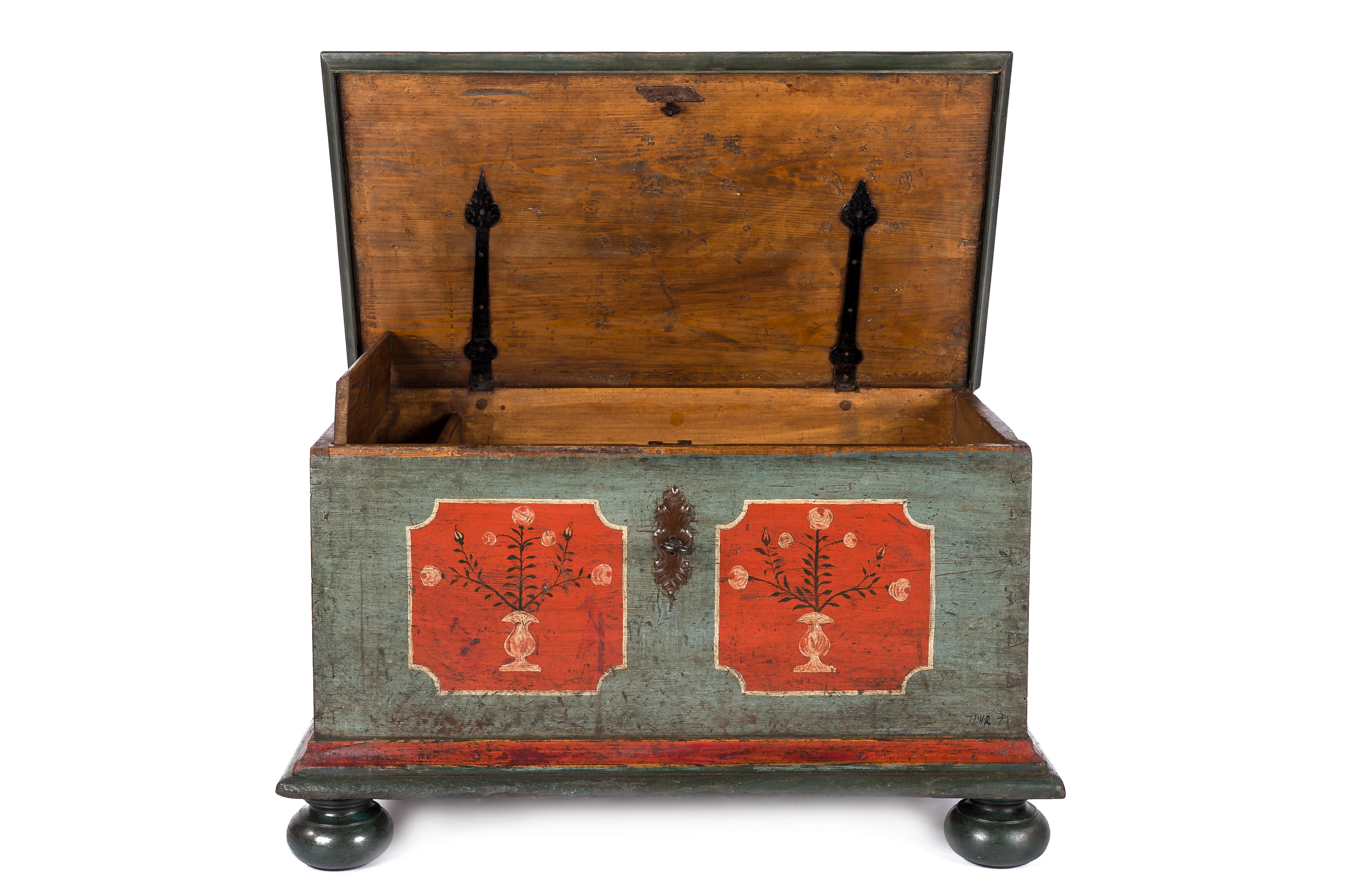 18th Century 18th-Century Solid Pine and Traditional Painted Rural Bohemian Trunk or Chest
