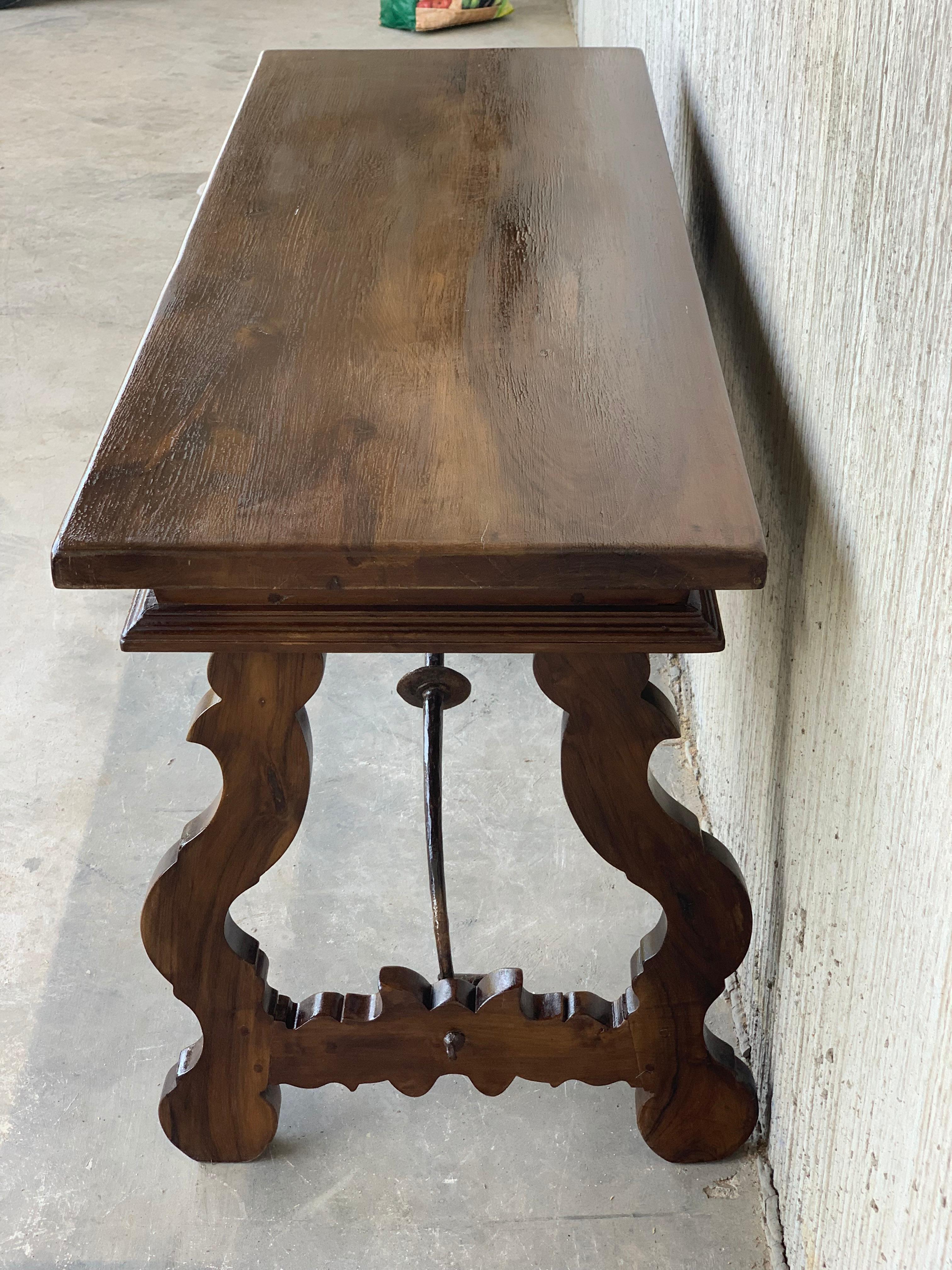 18th Century Solid Walnut Baroque Lyre-Leg Trestle Refectory Desk Writing Table In Good Condition In Miami, FL