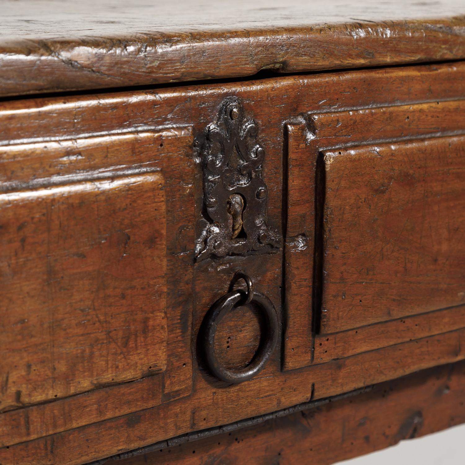 18th Century Solid Walnut Spanish Side Table For Sale 3