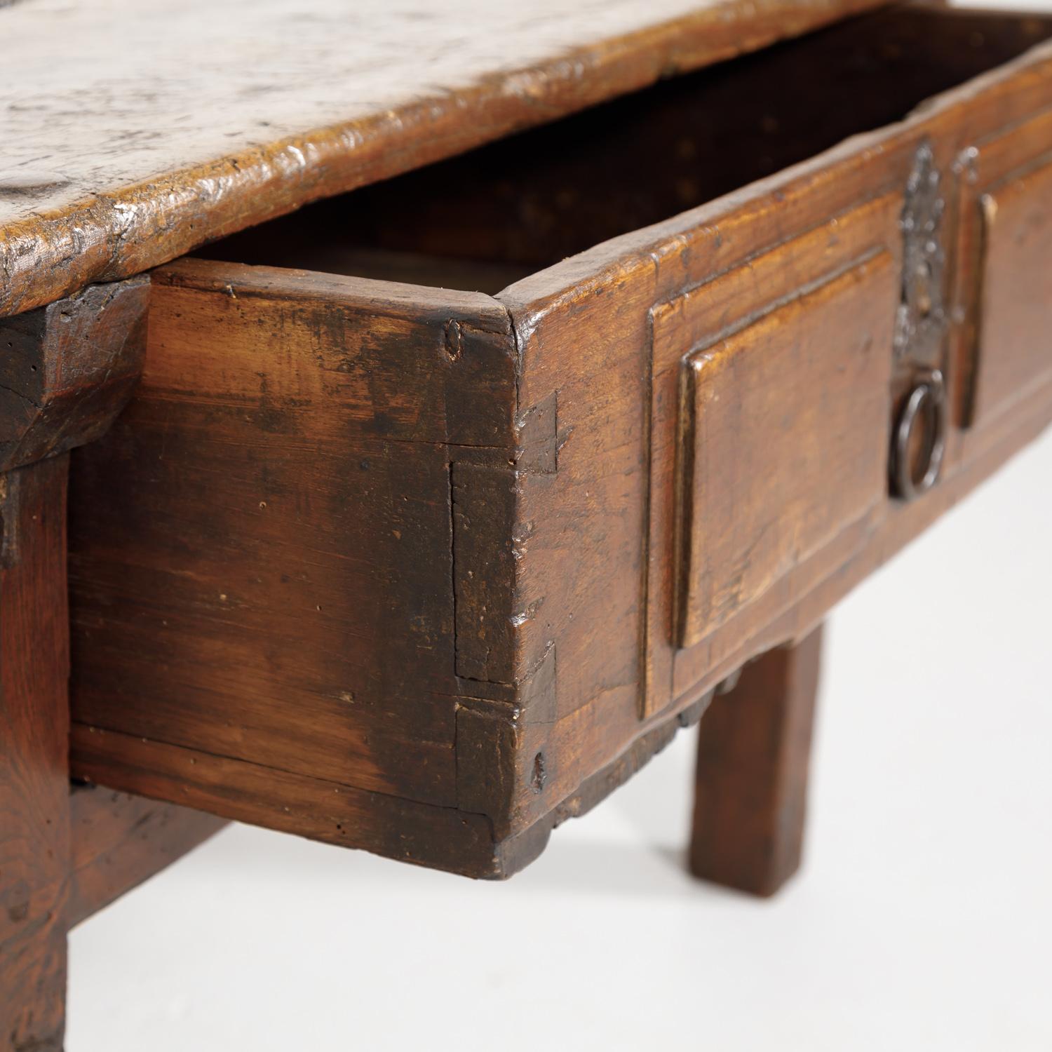 18th Century Solid Walnut Spanish Side Table For Sale 4