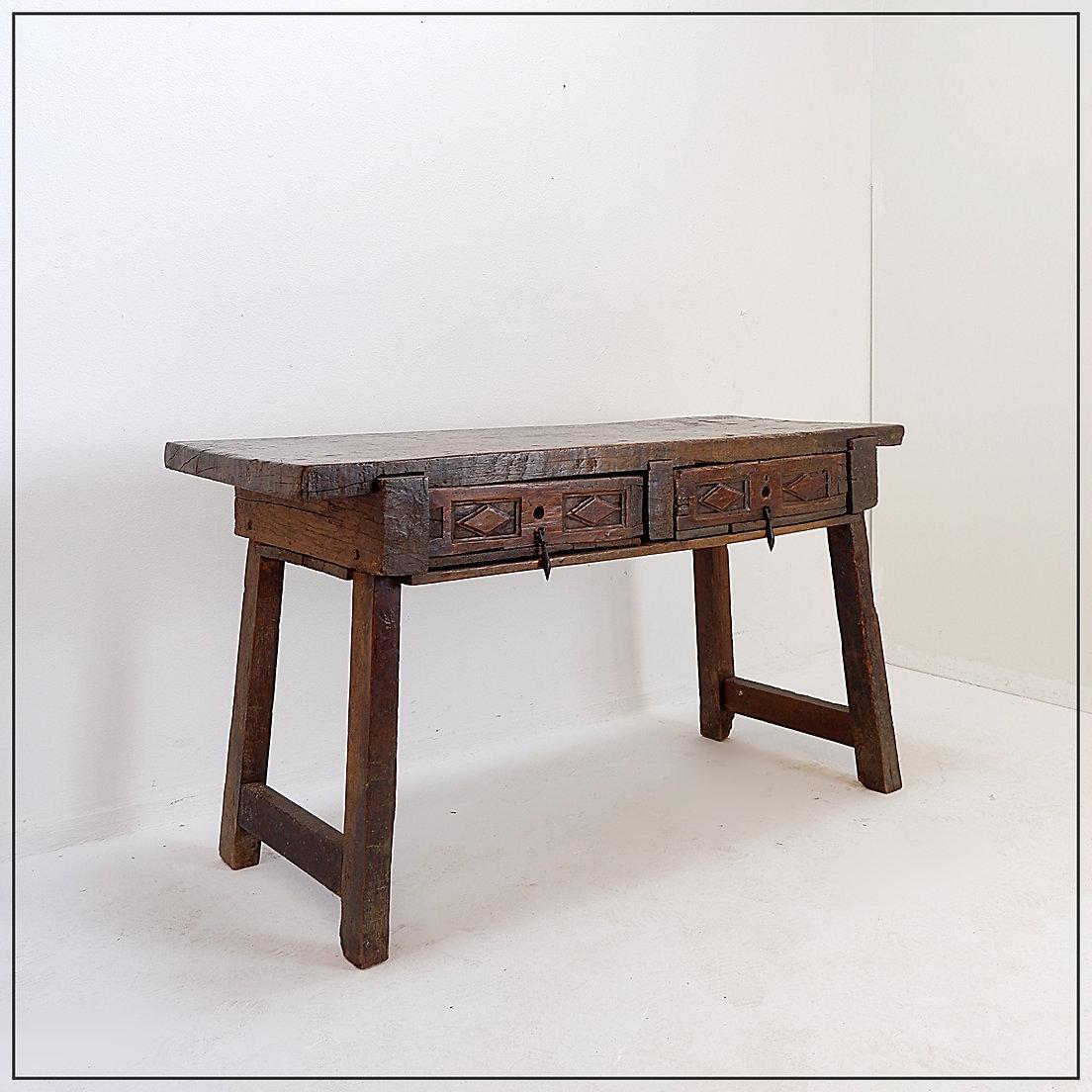 18th Century solide oak Spanish Console table For Sale 9