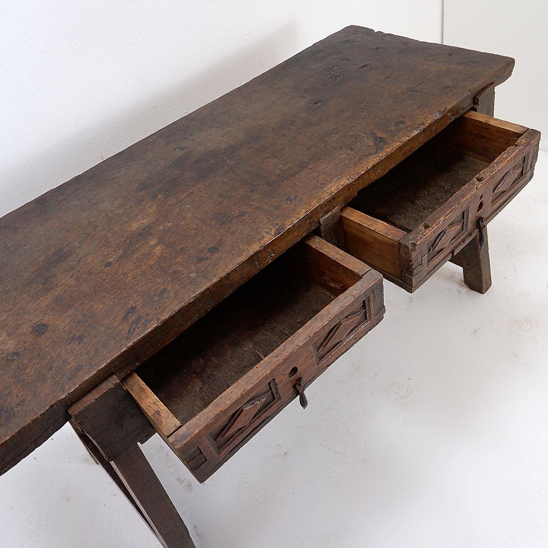 18th Century solide oak Spanish Console table For Sale 3