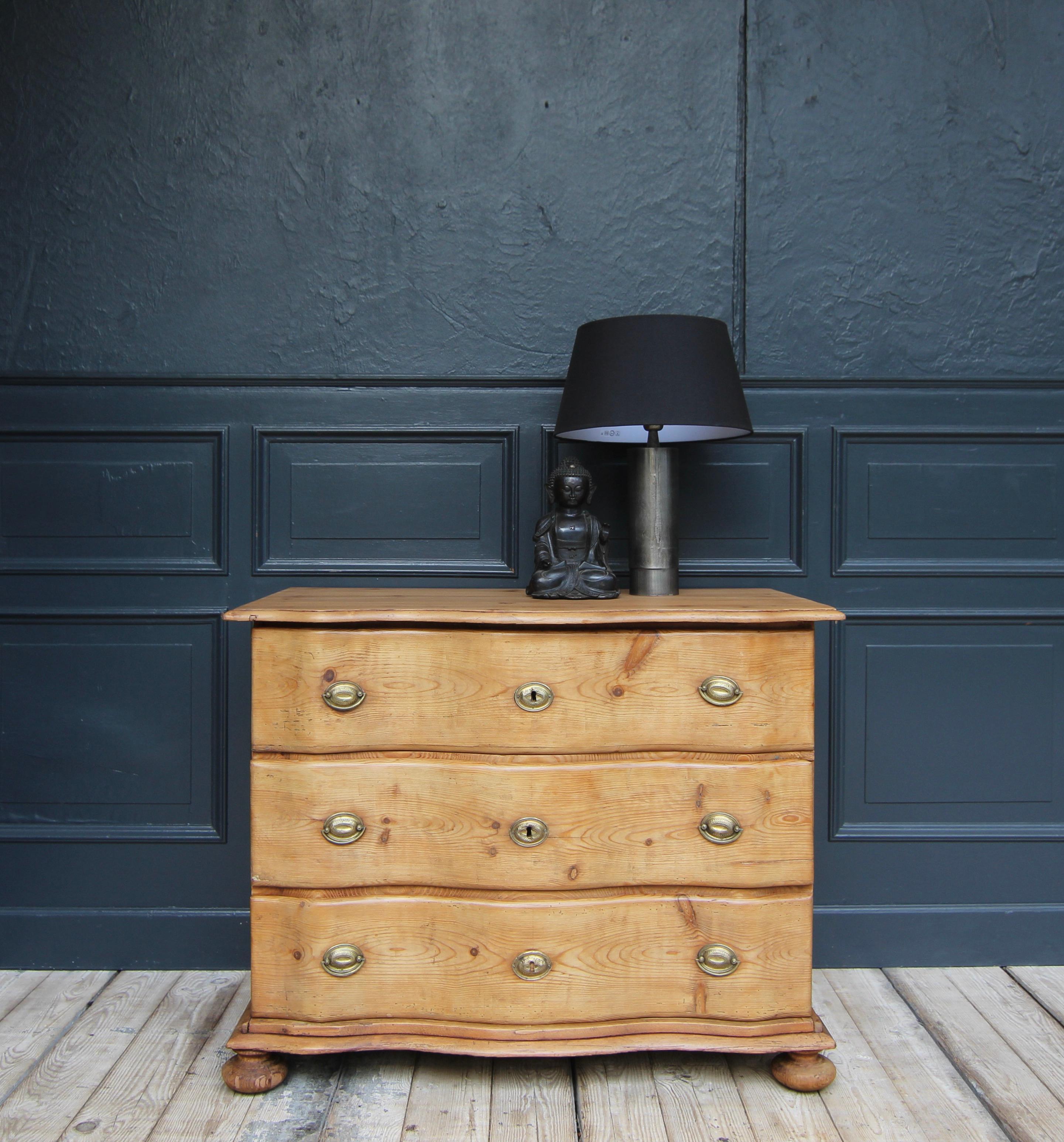 Allemand Commode baroque du sud de l'Allemagne du XVIIIe siècle en vente
