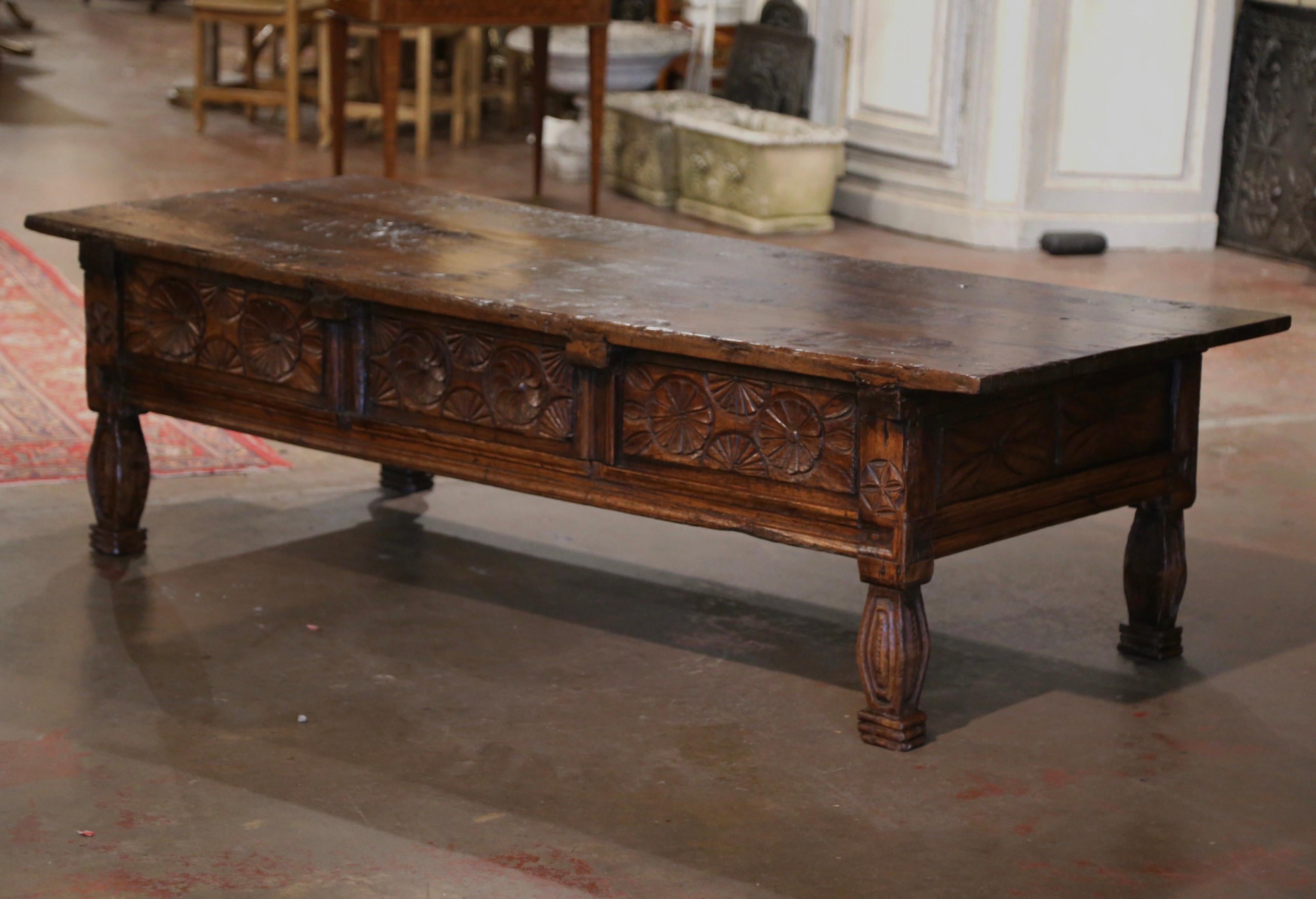 18th Century Spanish Baroque Carved Chestnut Three Drawers Cocktail Coffee Table 11