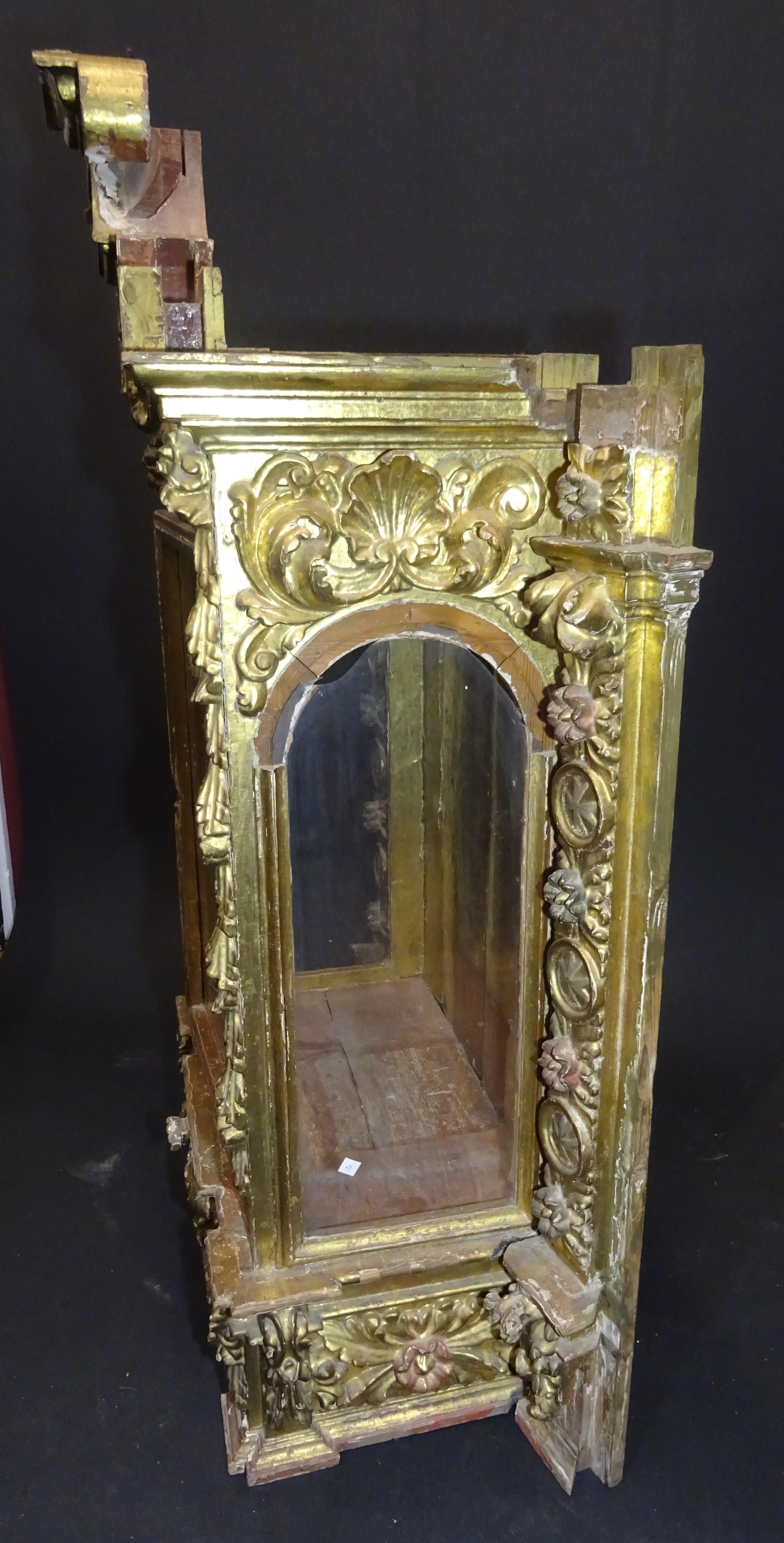 18thSpanish Baroque  Display Carved Gilded Wood and Blown Glass  7