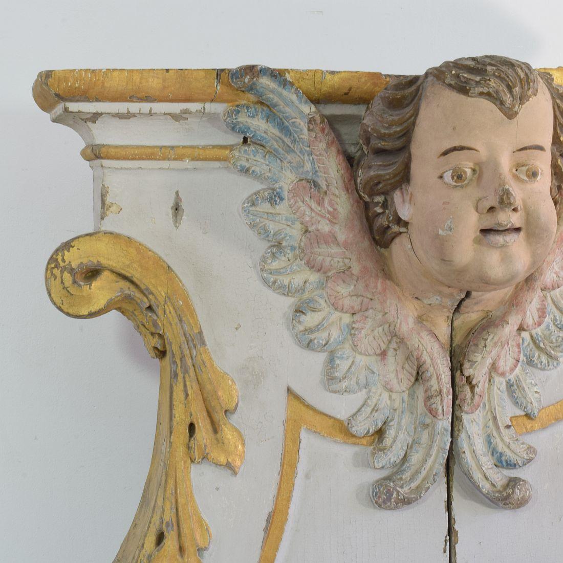 18th Century Spanish Baroque Carved Giltwood Altar Ornament with Angel Head For Sale 6