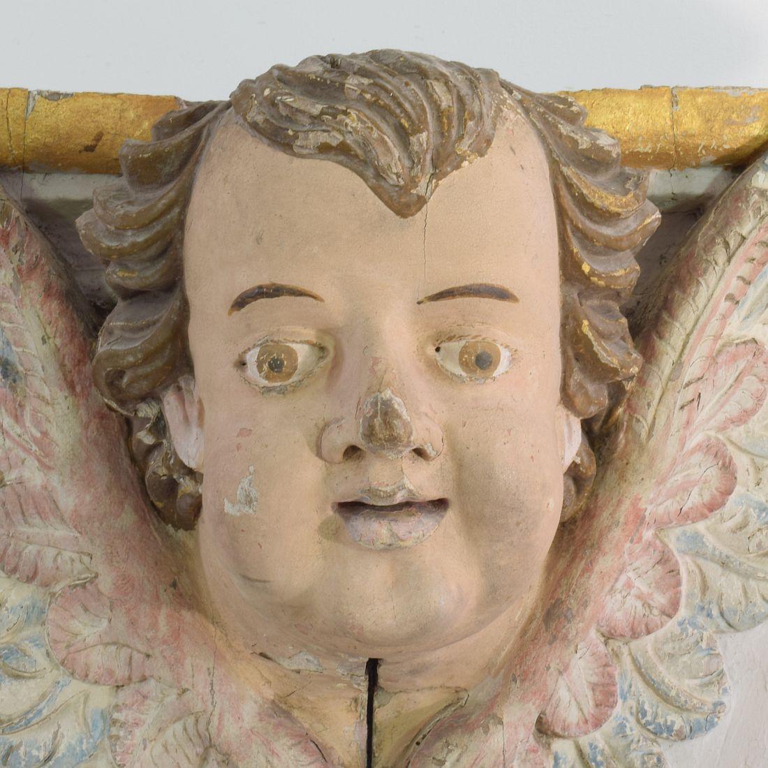 18th Century Spanish Baroque Carved Giltwood Altar Ornament with Angel Head For Sale 12