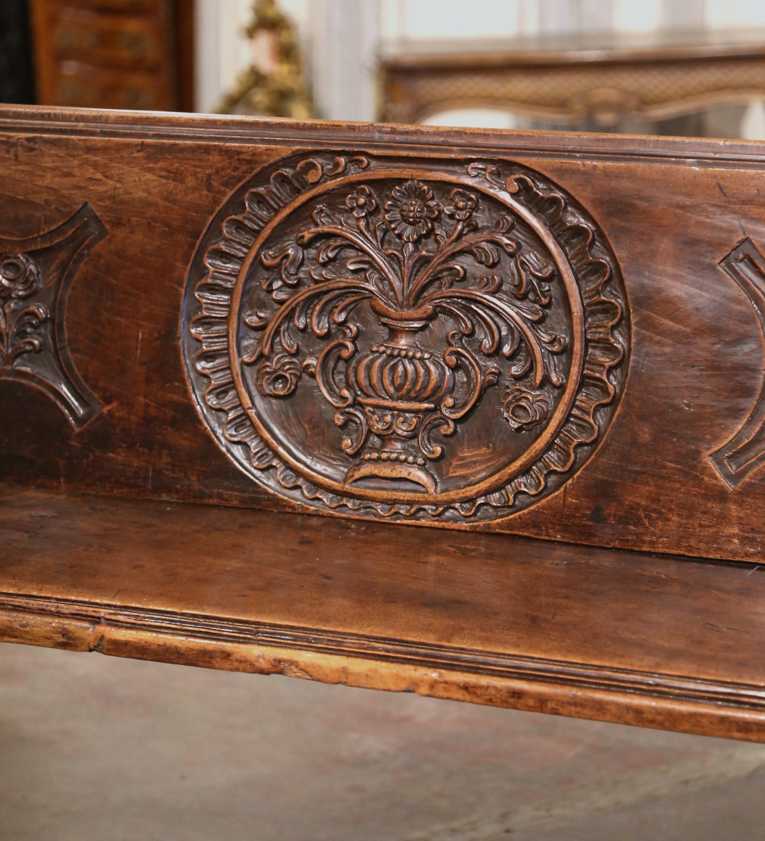 18th Century Spanish Baroque Carved Walnut Bench from The Pyrenees In Excellent Condition In Dallas, TX