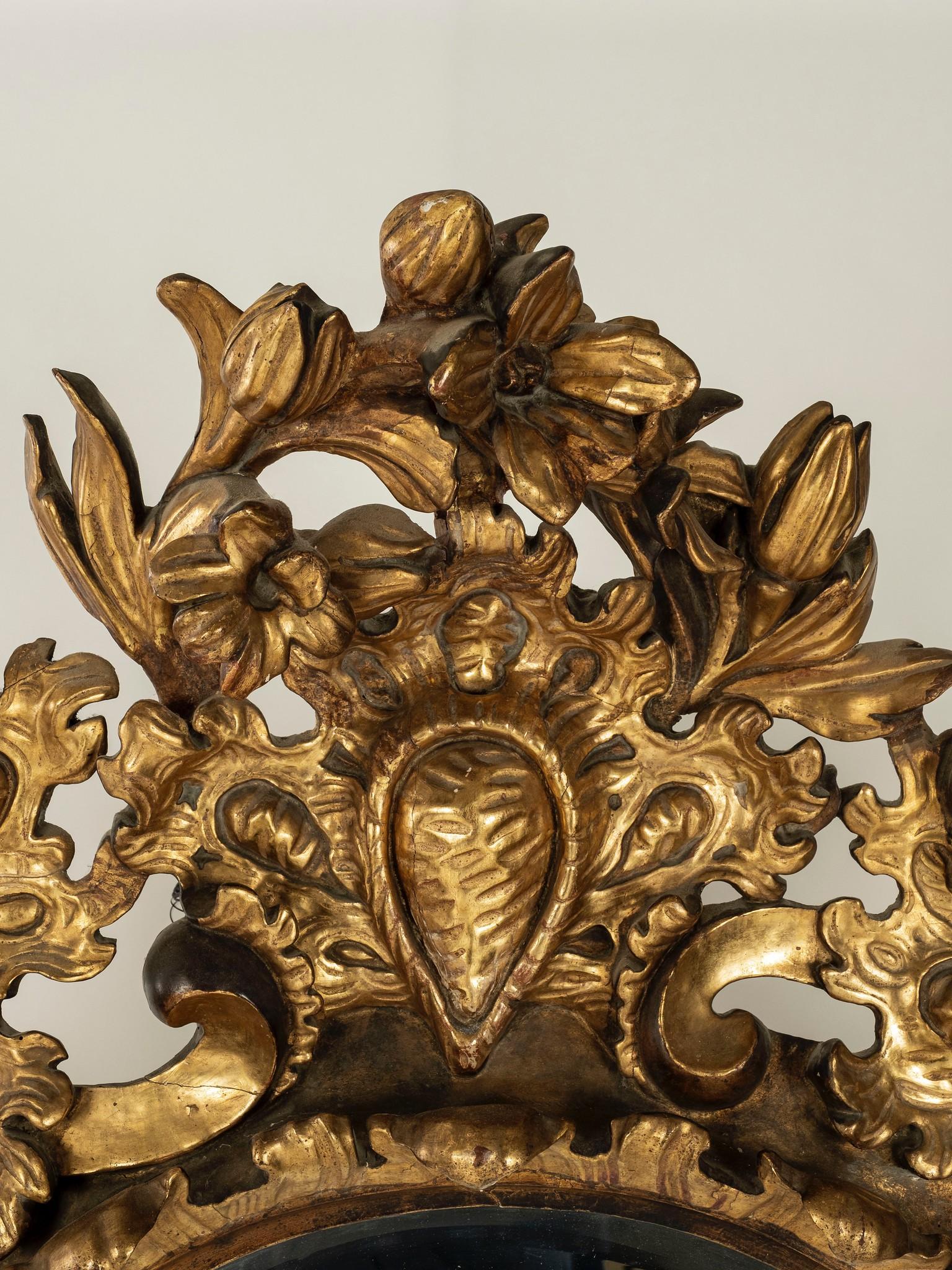 18th Century Spanish Baroque Gilt Wood Mirror In Good Condition For Sale In Houston, TX