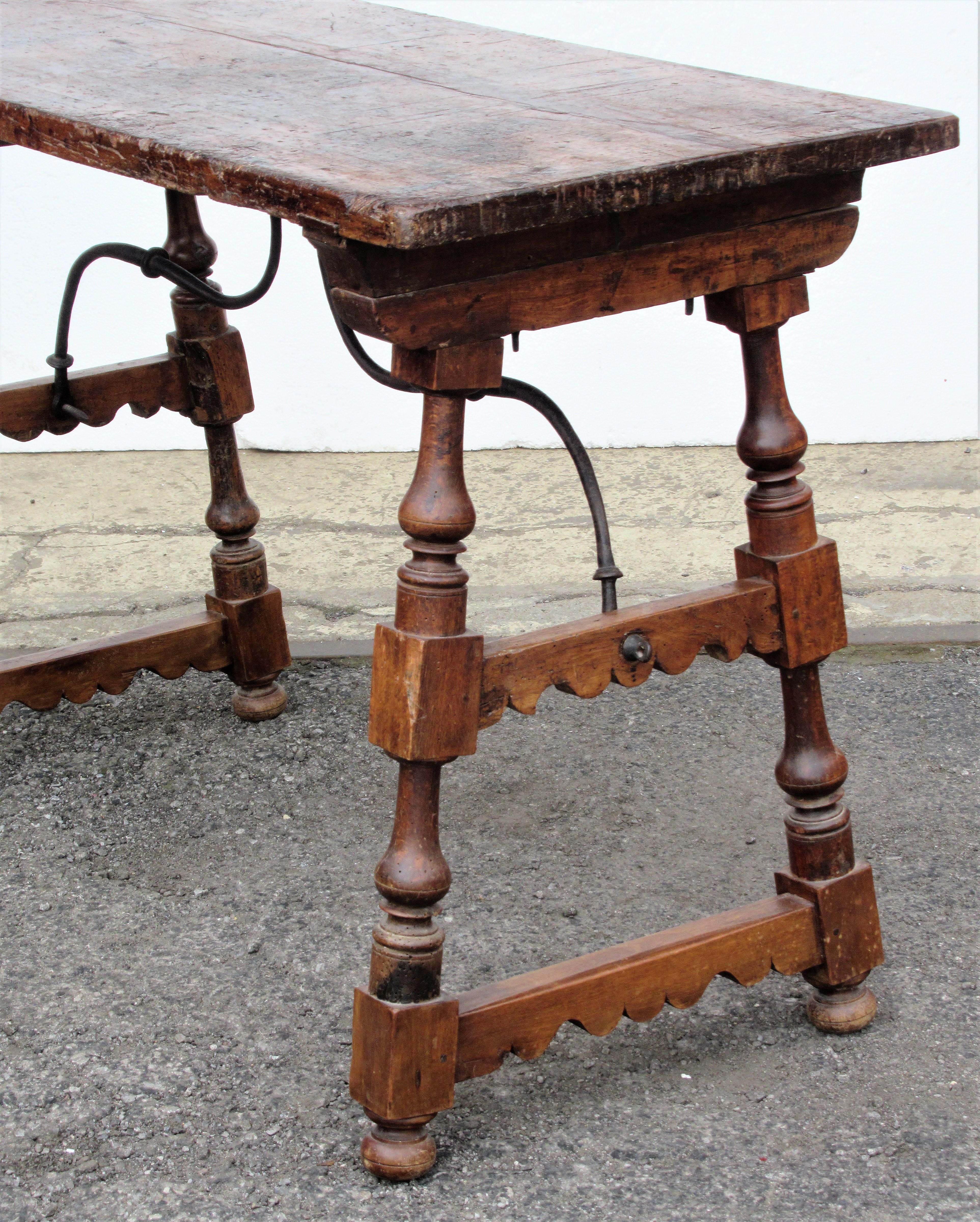 Early Antique Spanish Baroque Walnut Table 7