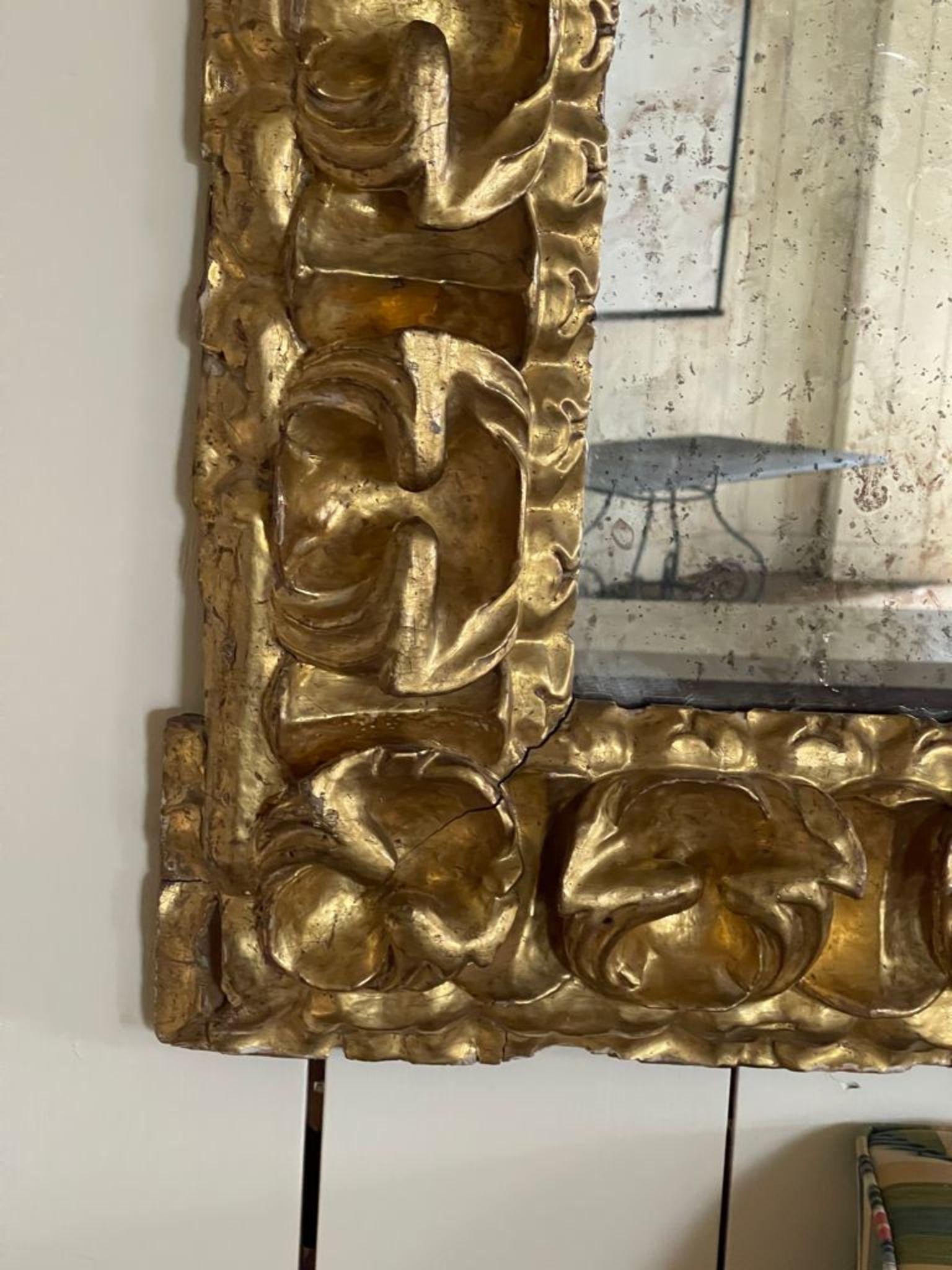 18th Century Spanish Barroque Carved and Giltwood Frame Mirror For Sale 7