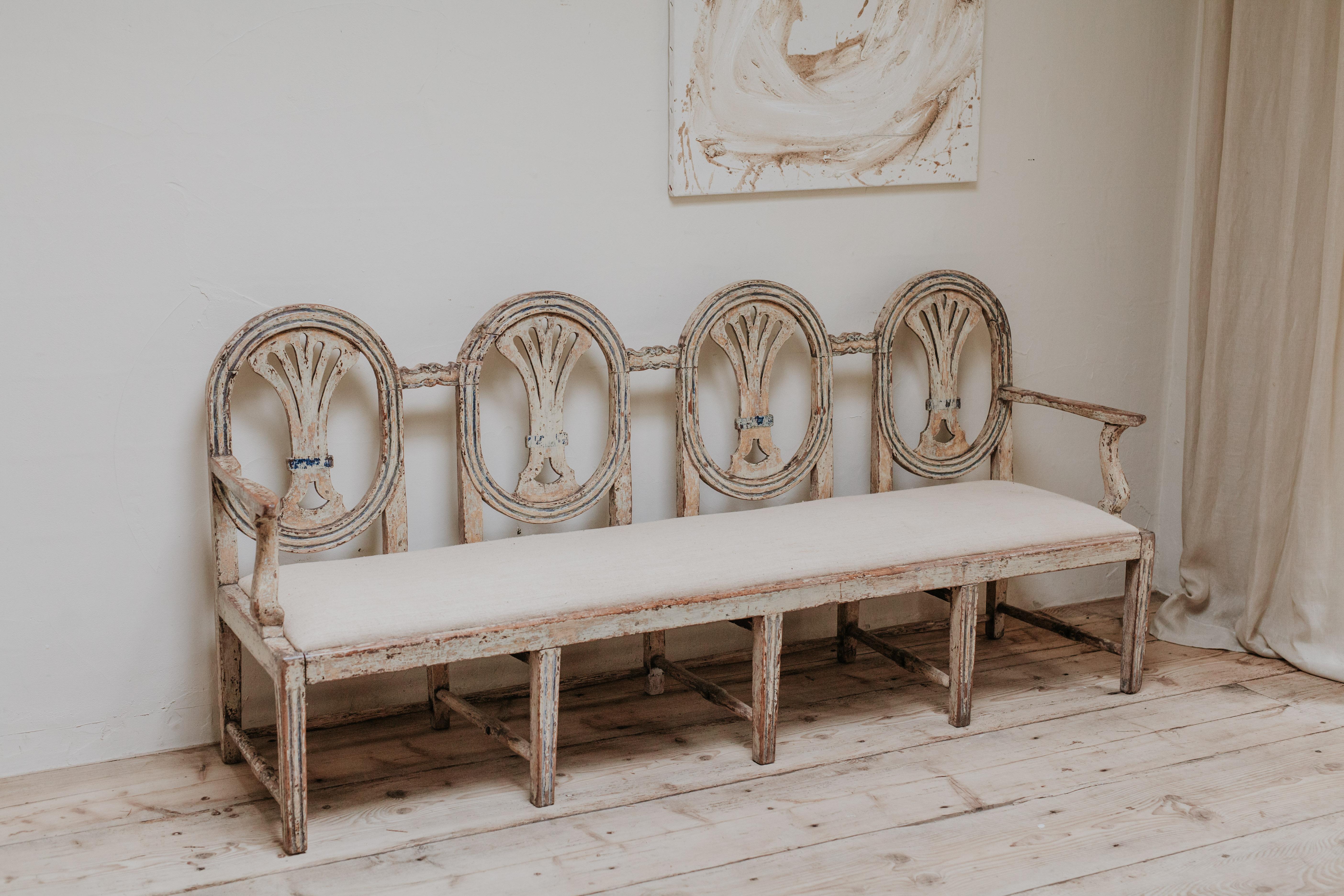 Polychromé Banc espagnol du XVIIIe siècle en vente