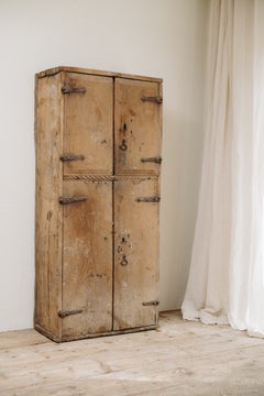 Armoire espagnole du 18e siècle