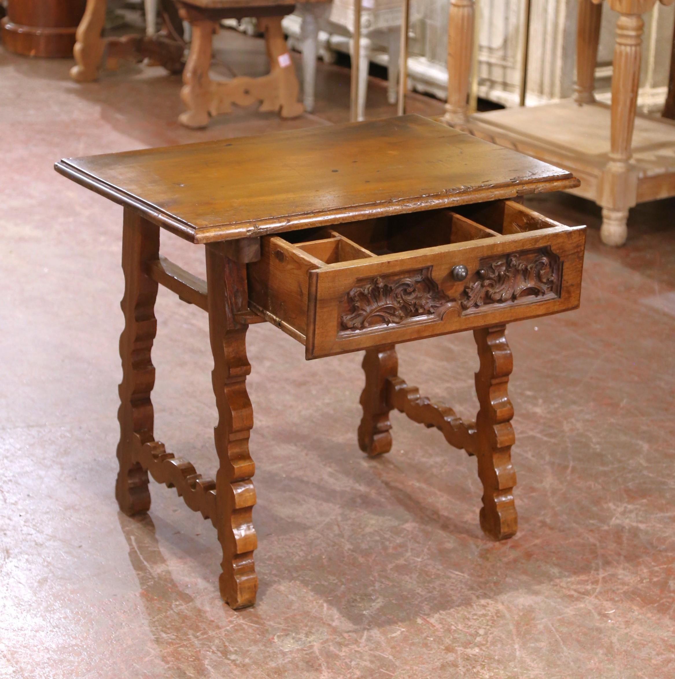 18th Century Spanish Catalan Carved Walnut Side Table with Drawer and Stretcher For Sale 2