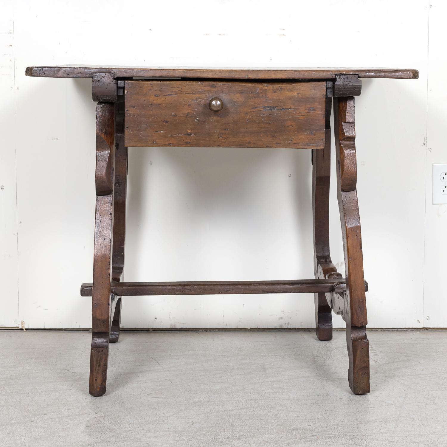 18th Century, Spanish Catalan Walnut Side Table or Desk In Good Condition For Sale In Birmingham, AL
