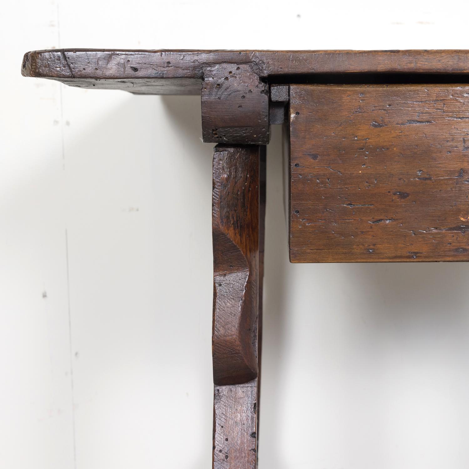 18th Century, Spanish Catalan Walnut Side Table or Desk For Sale 5