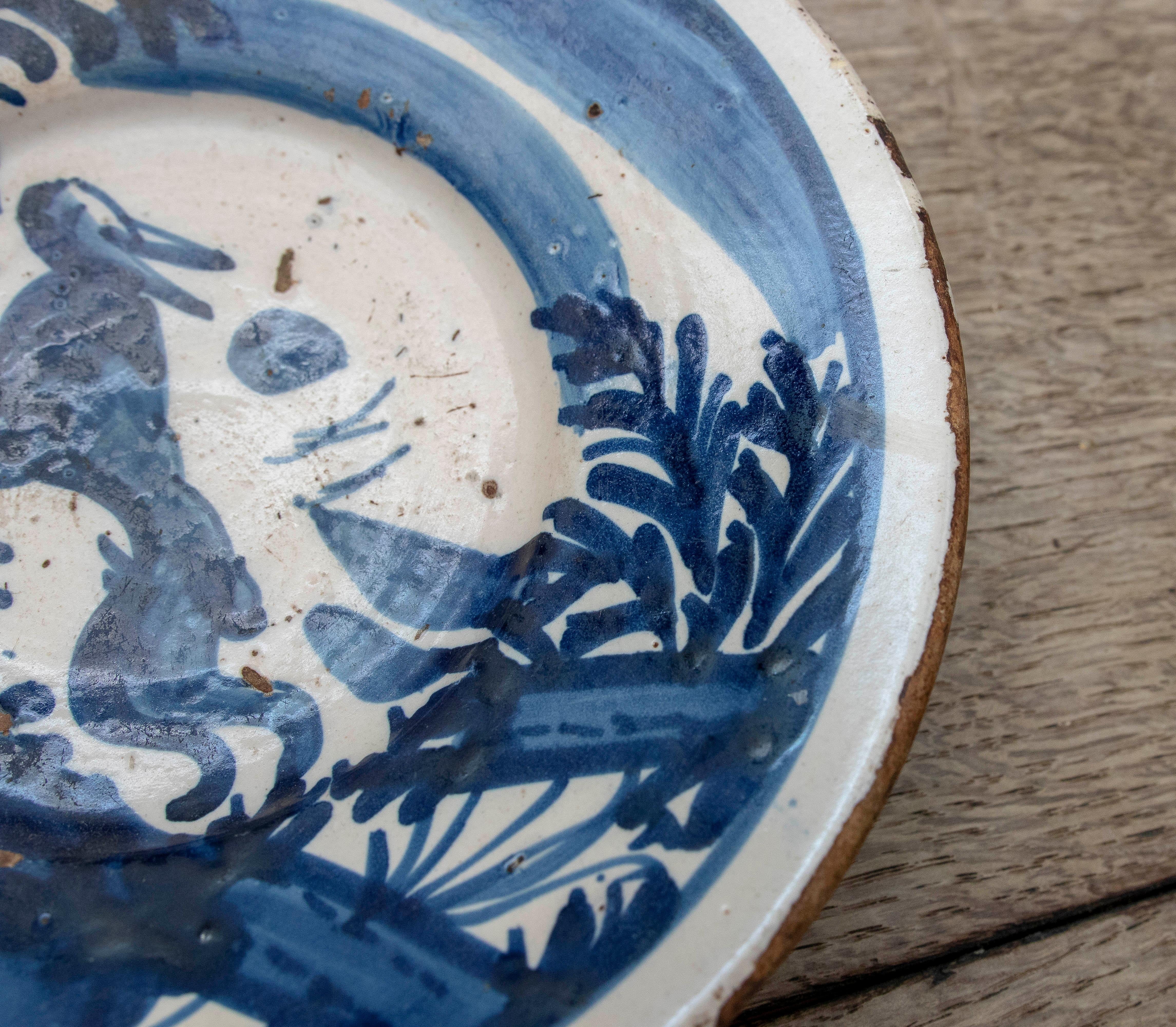 18th Century Spanish Ceramic Plate with a Country Scene For Sale 2