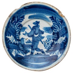 Assiette en céramique espagnole du 18ème siècle avec scène de costume